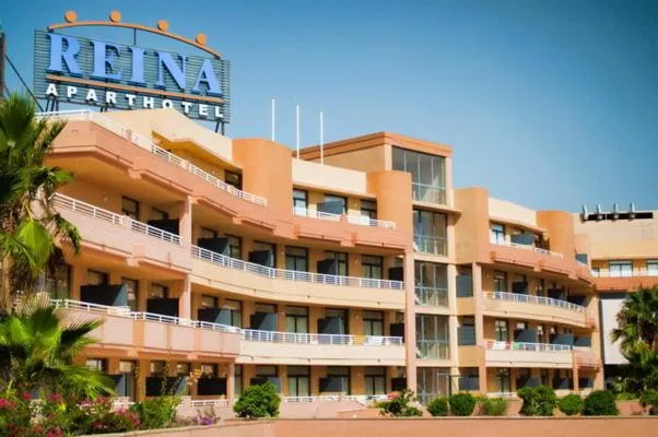 Facade/entrance in Advise Hotels Reina