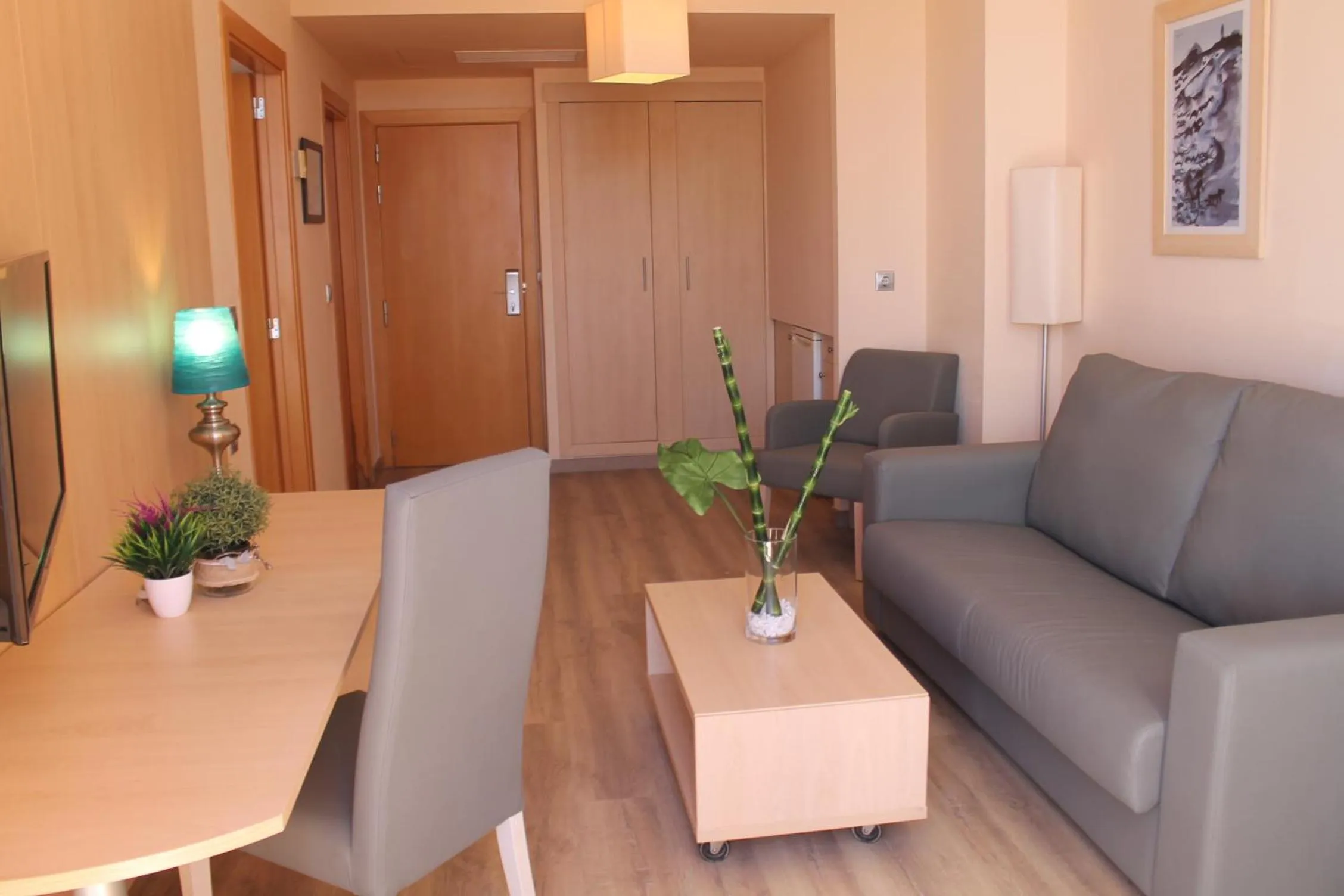 Living room in Advise Hotels Reina