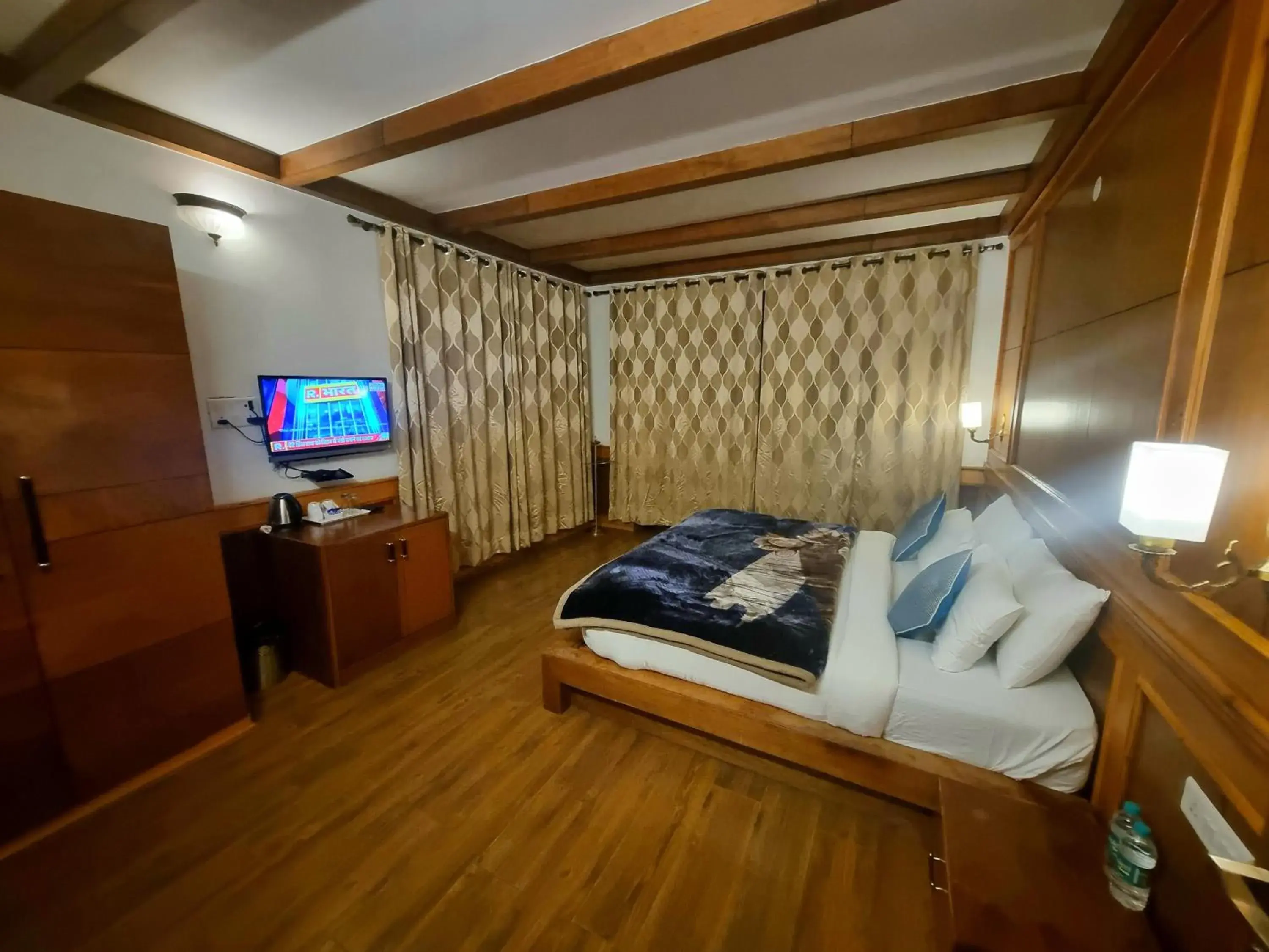 Bed in Vivaan The Sunrise Bed in Vivaan The Sunrise