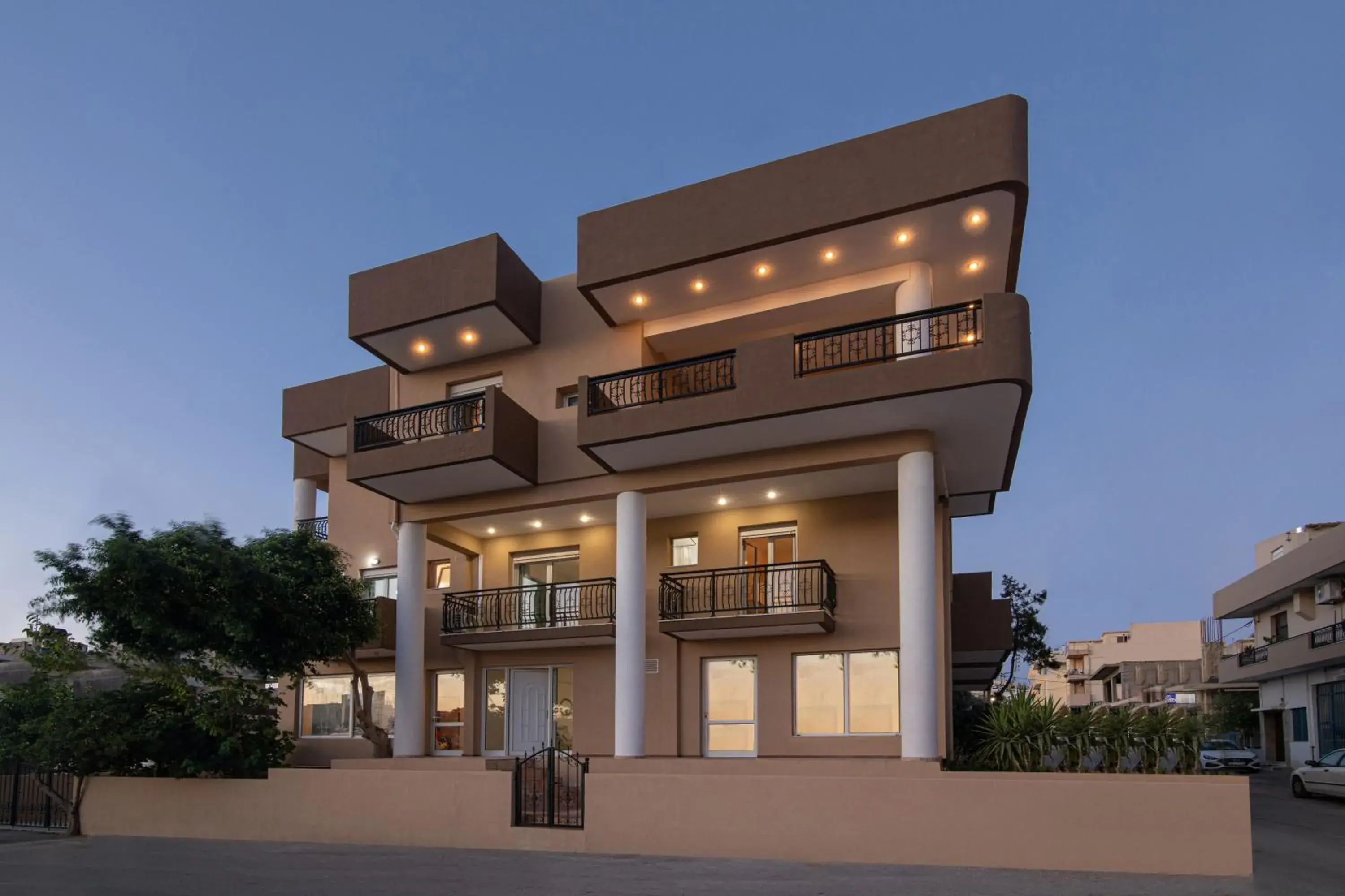 Happy Apartments Happy Apartments