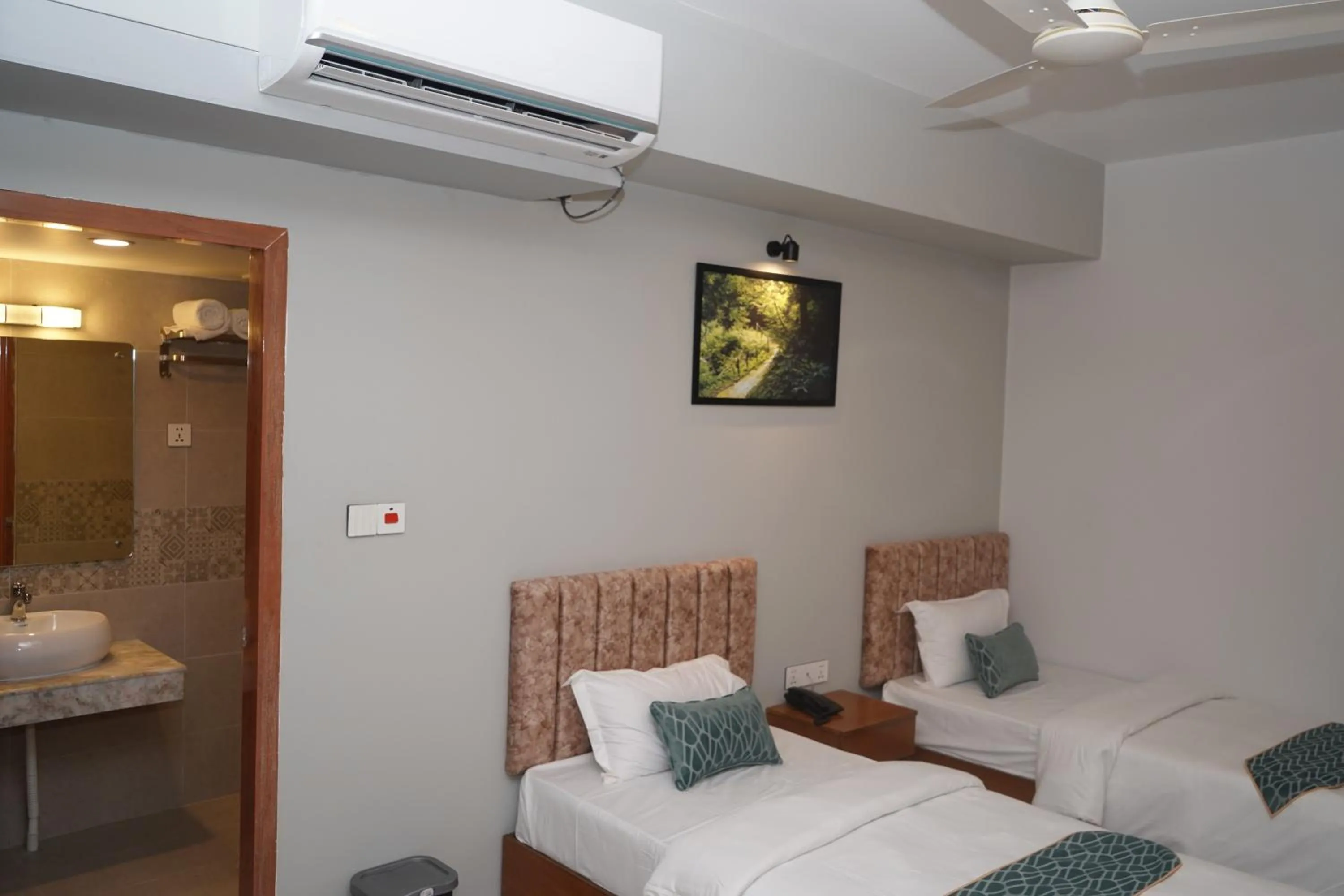 Bed in Sylhet Paradise Inn