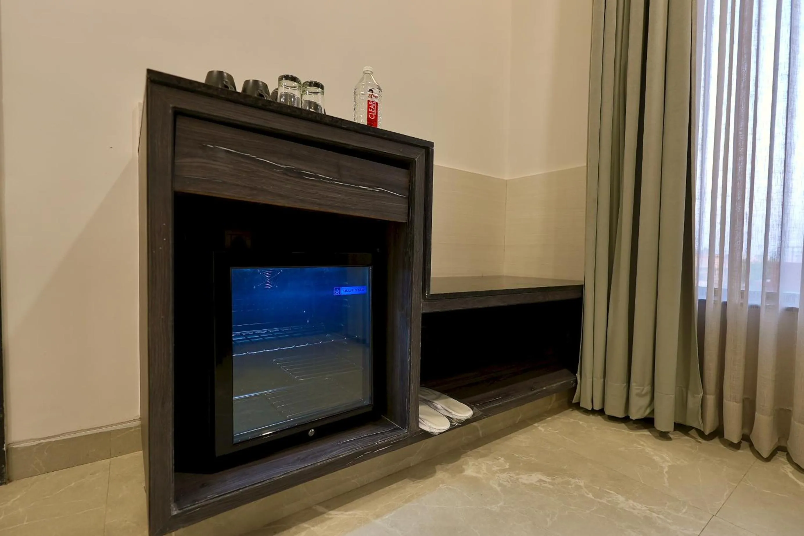 Coffee/tea facilities in Hotel Elinor By Dazzling Hotels & Resorts