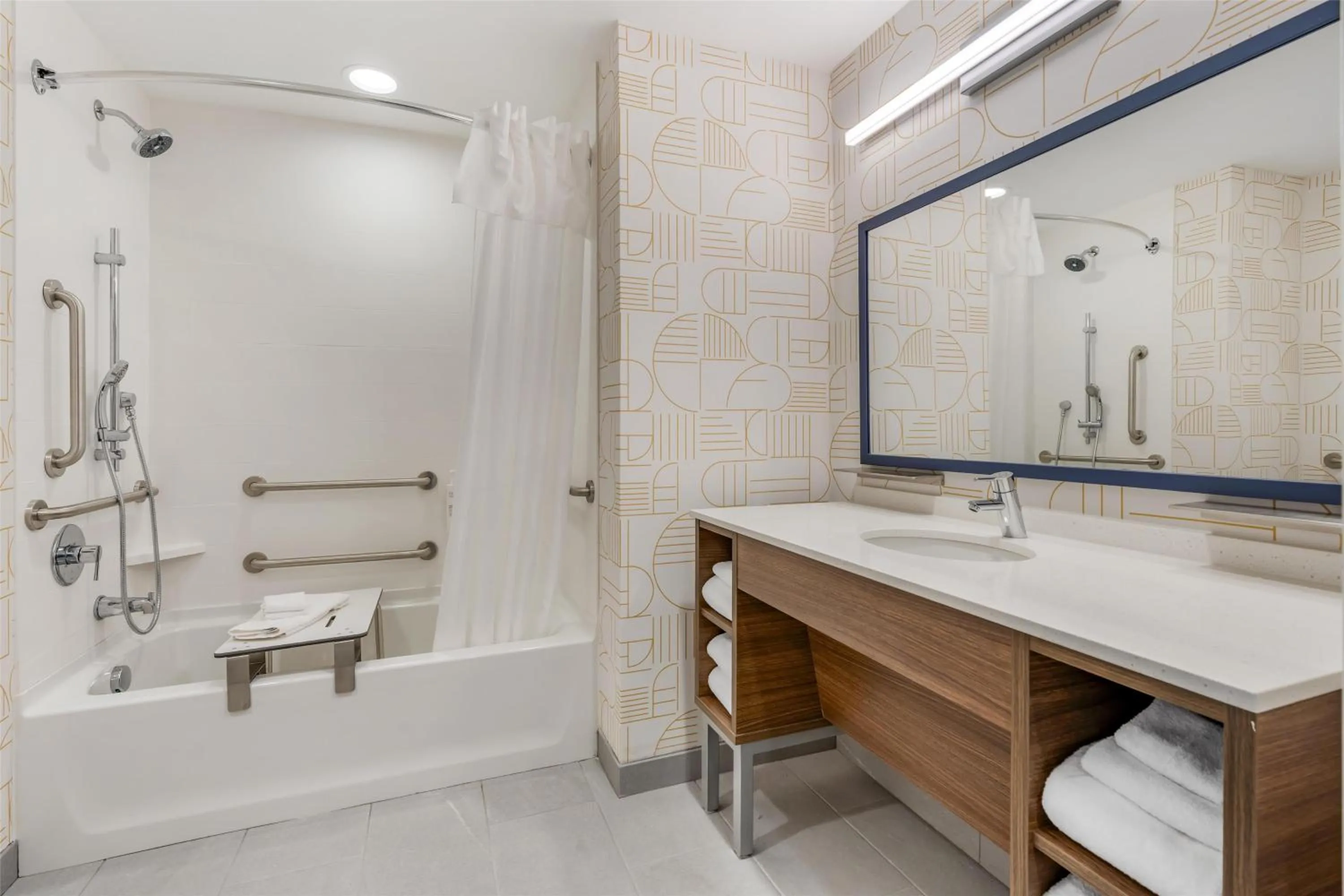 Bathroom in Home2 Suites By Hilton Bozeman Four Corners