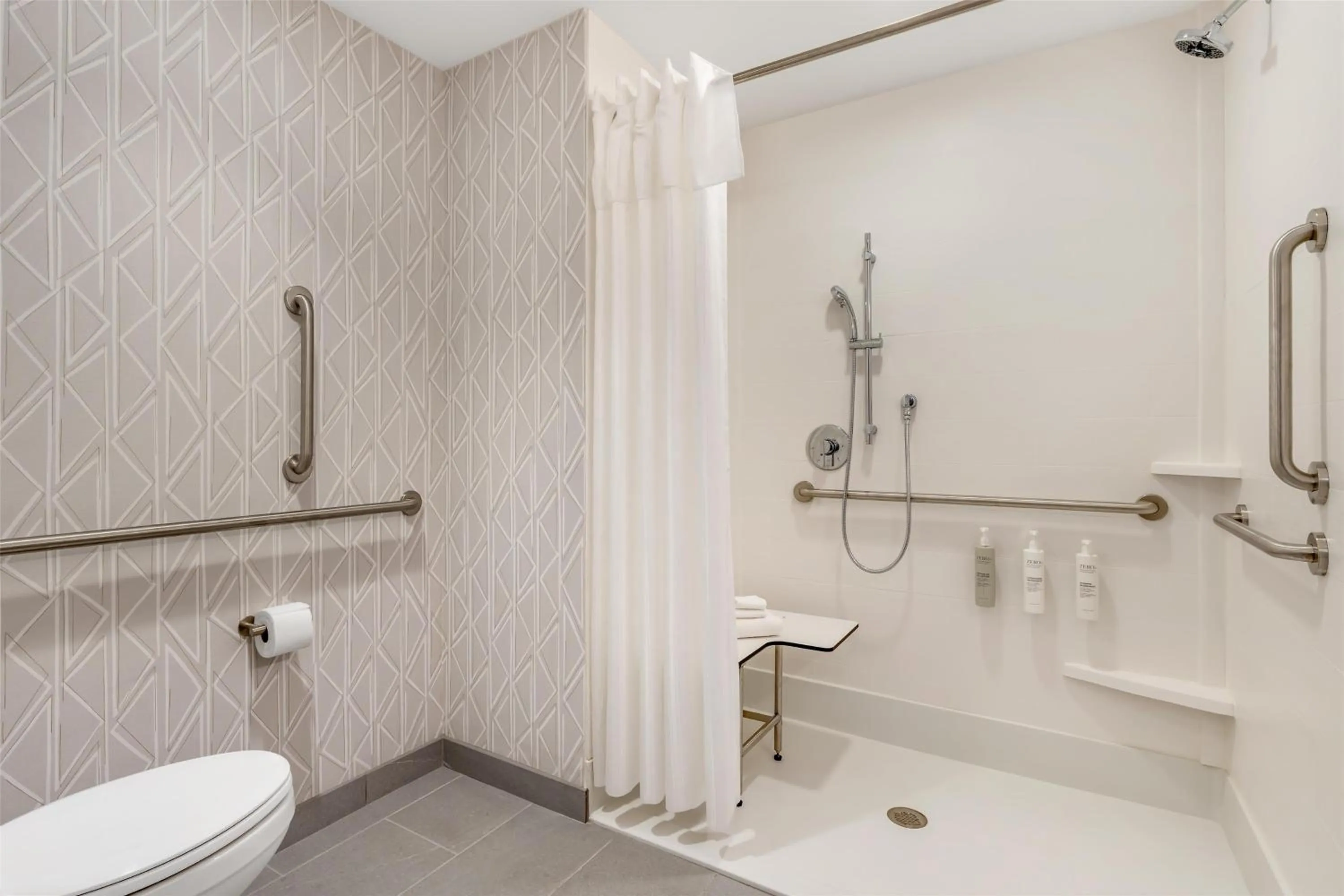 Bathroom in Home2 Suites By Hilton Bozeman Four Corners