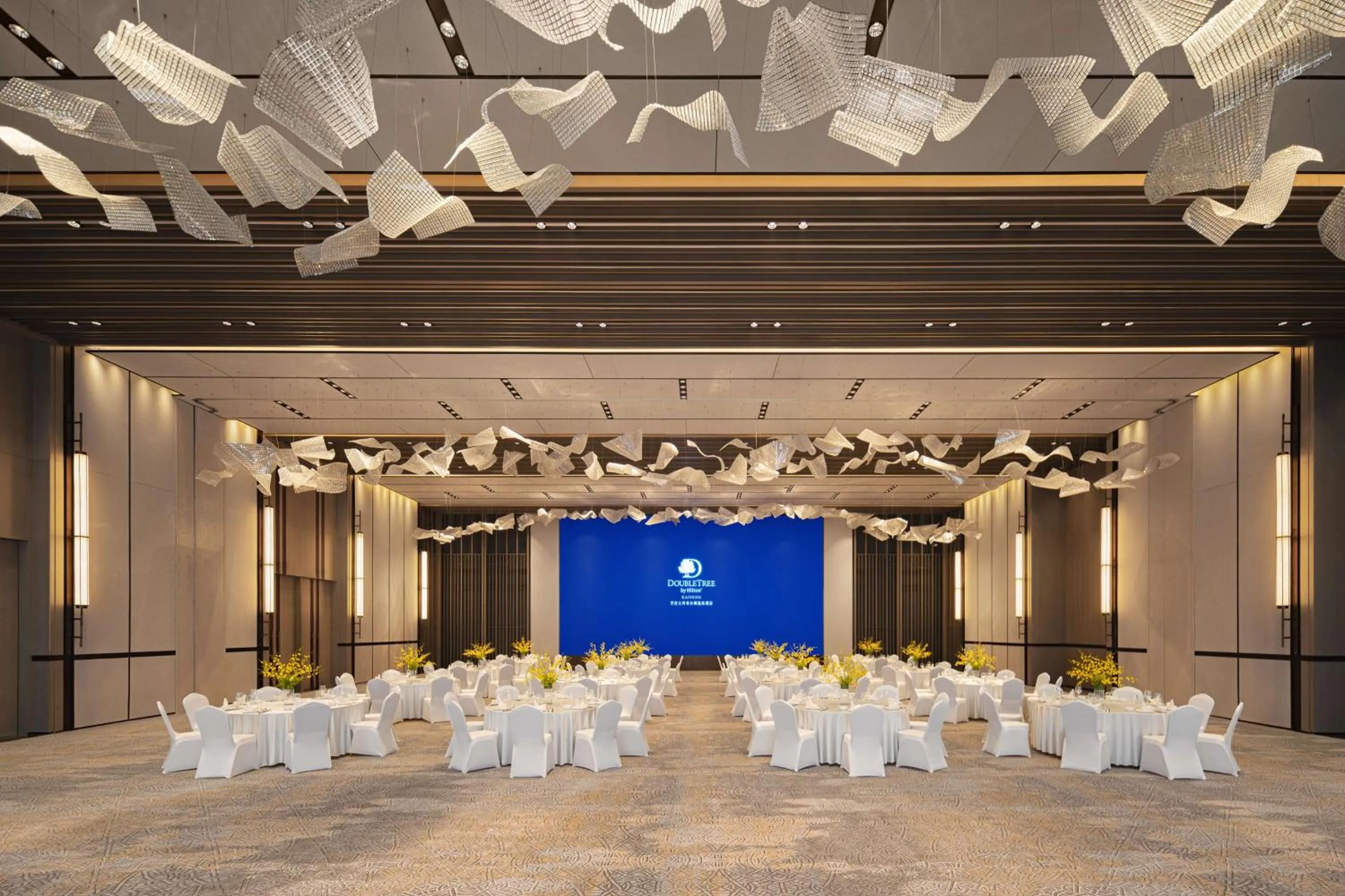Meeting/conference room in Doubletree By Hilton Kaifeng