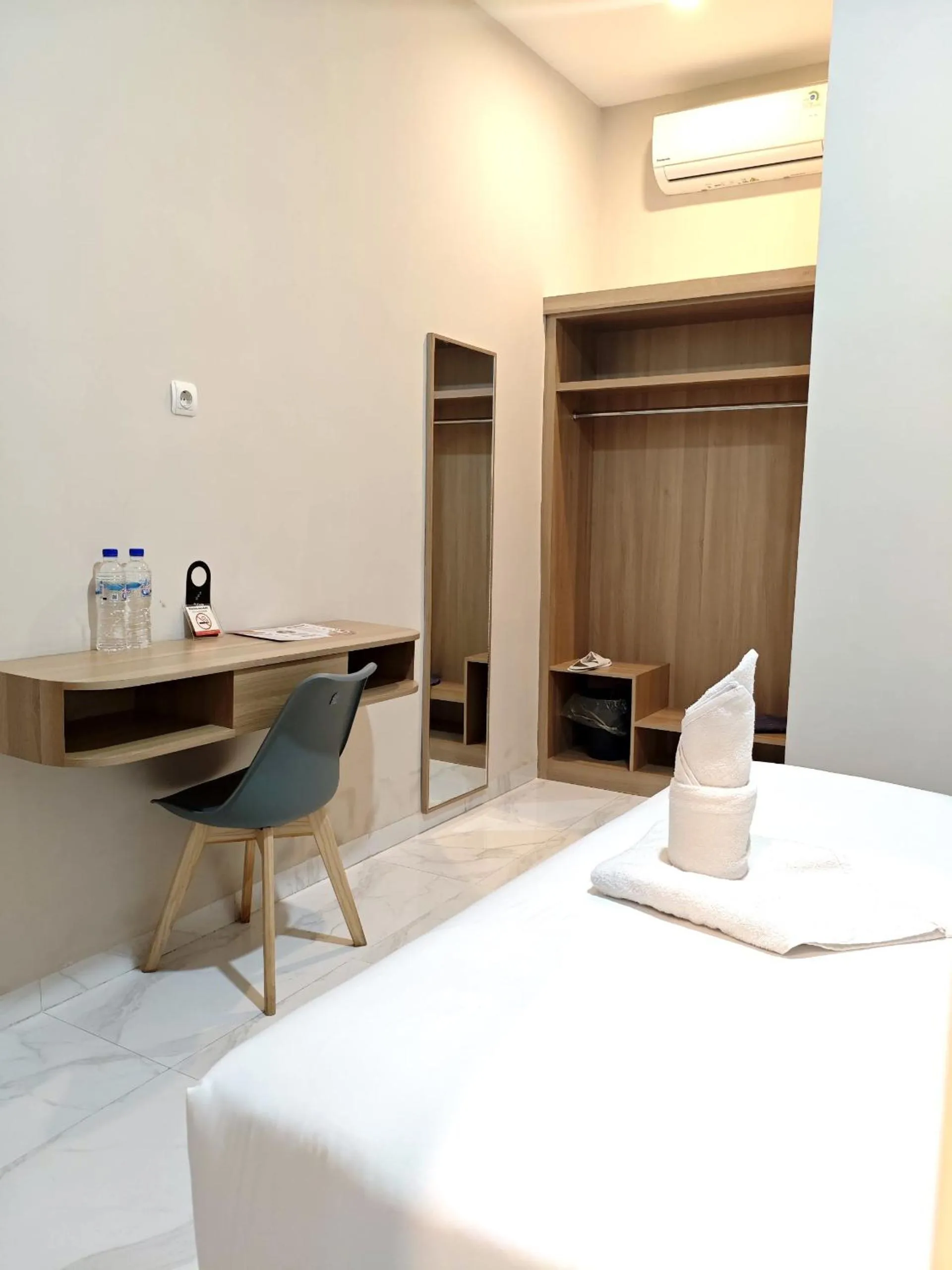 Bed in El Nipa Hotel Labuan Bajo