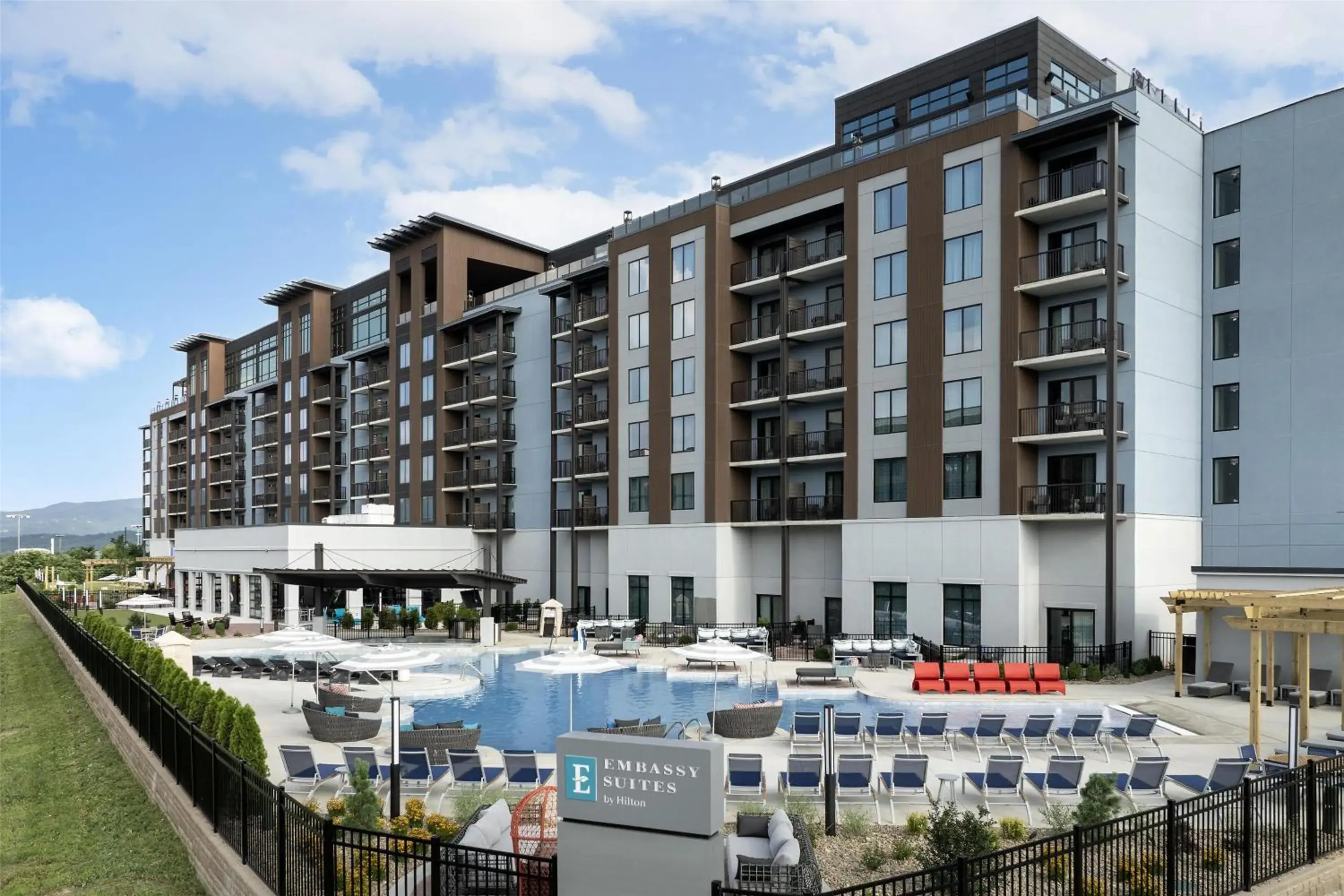 Property building in Embassy Suites By Hilton Pigeon Forge Resort Property building in Embassy Suites By Hilton Pigeon Forge Resort