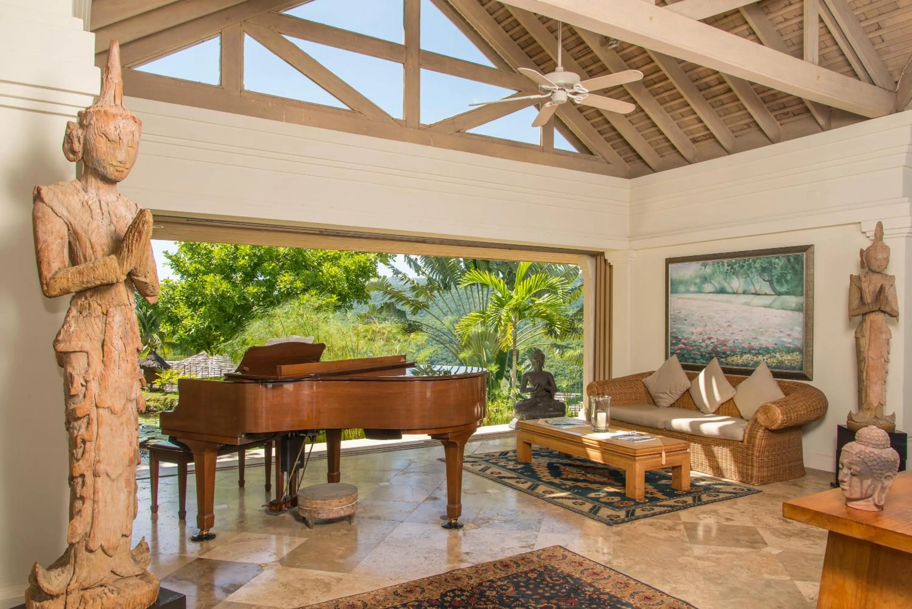 Living room in Silent Waters Villa