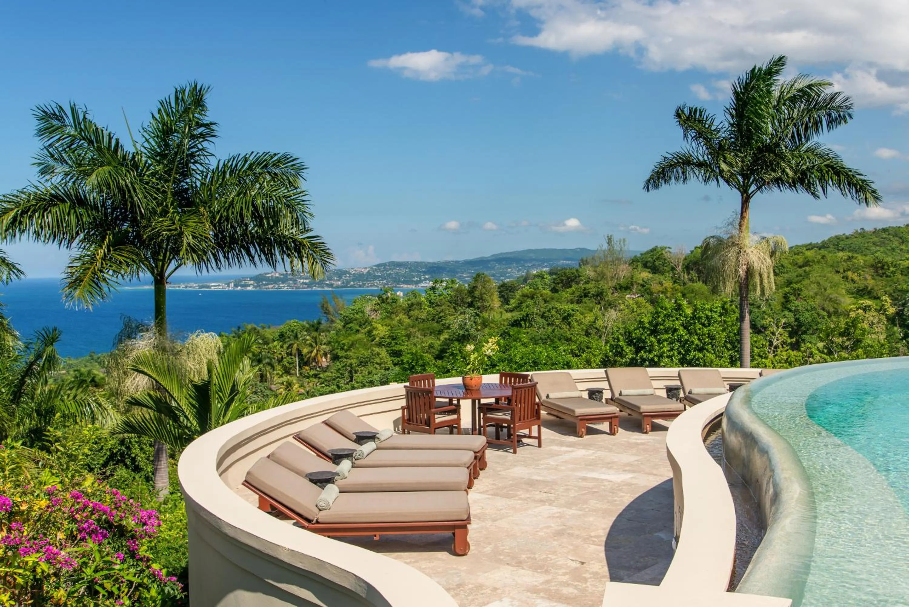 Balcony/Terrace in Silent Waters Villa