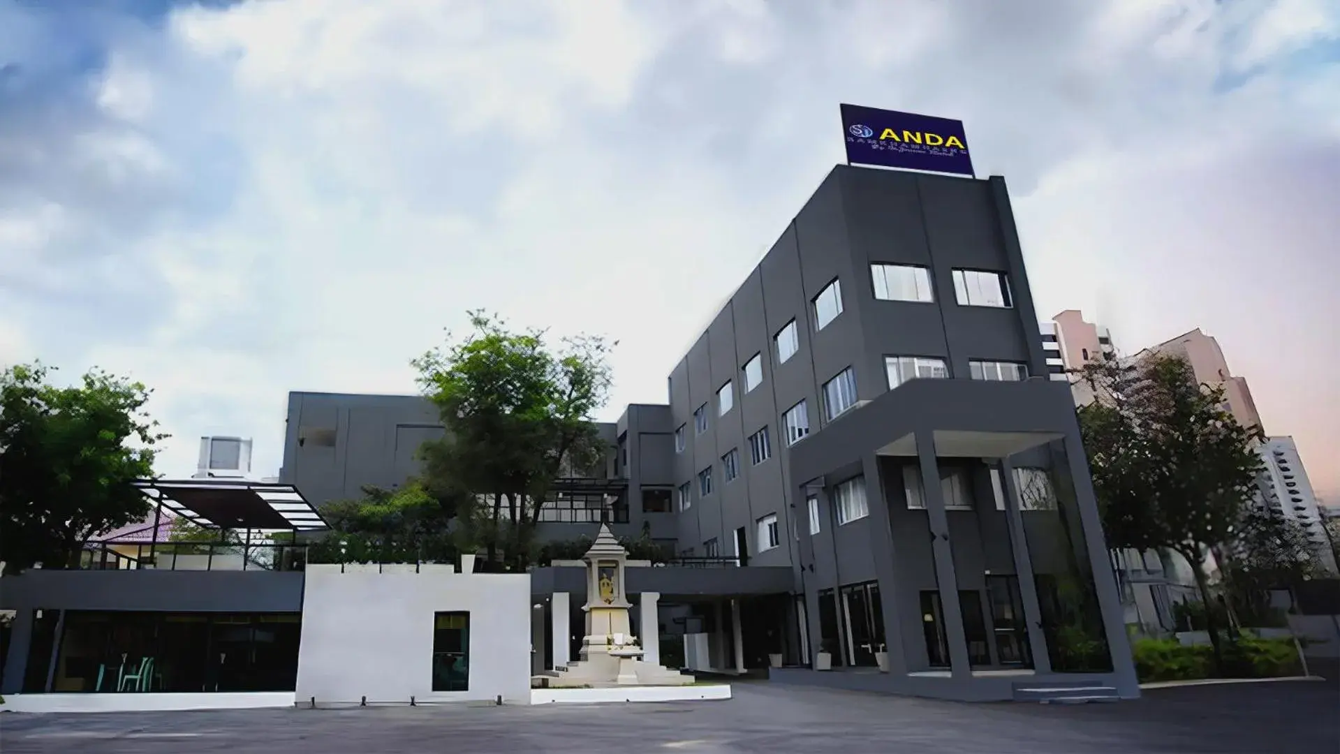 Property building in Anda Ramkhamhaeng By St James Hotel Property building in Anda Ramkhamhaeng By St James Hotel