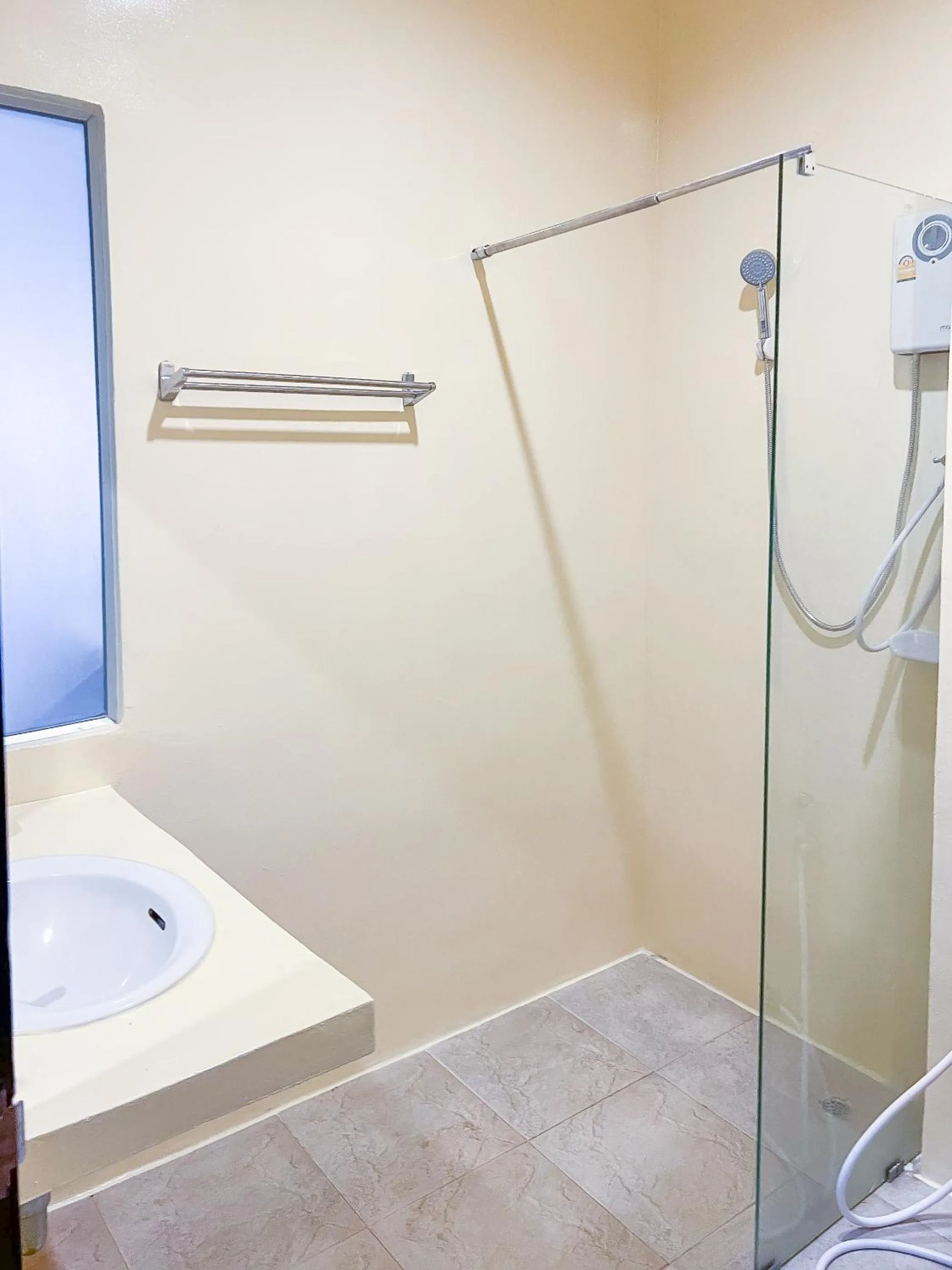 Bathroom in Anda Ramkhamhaeng By St James Hotel