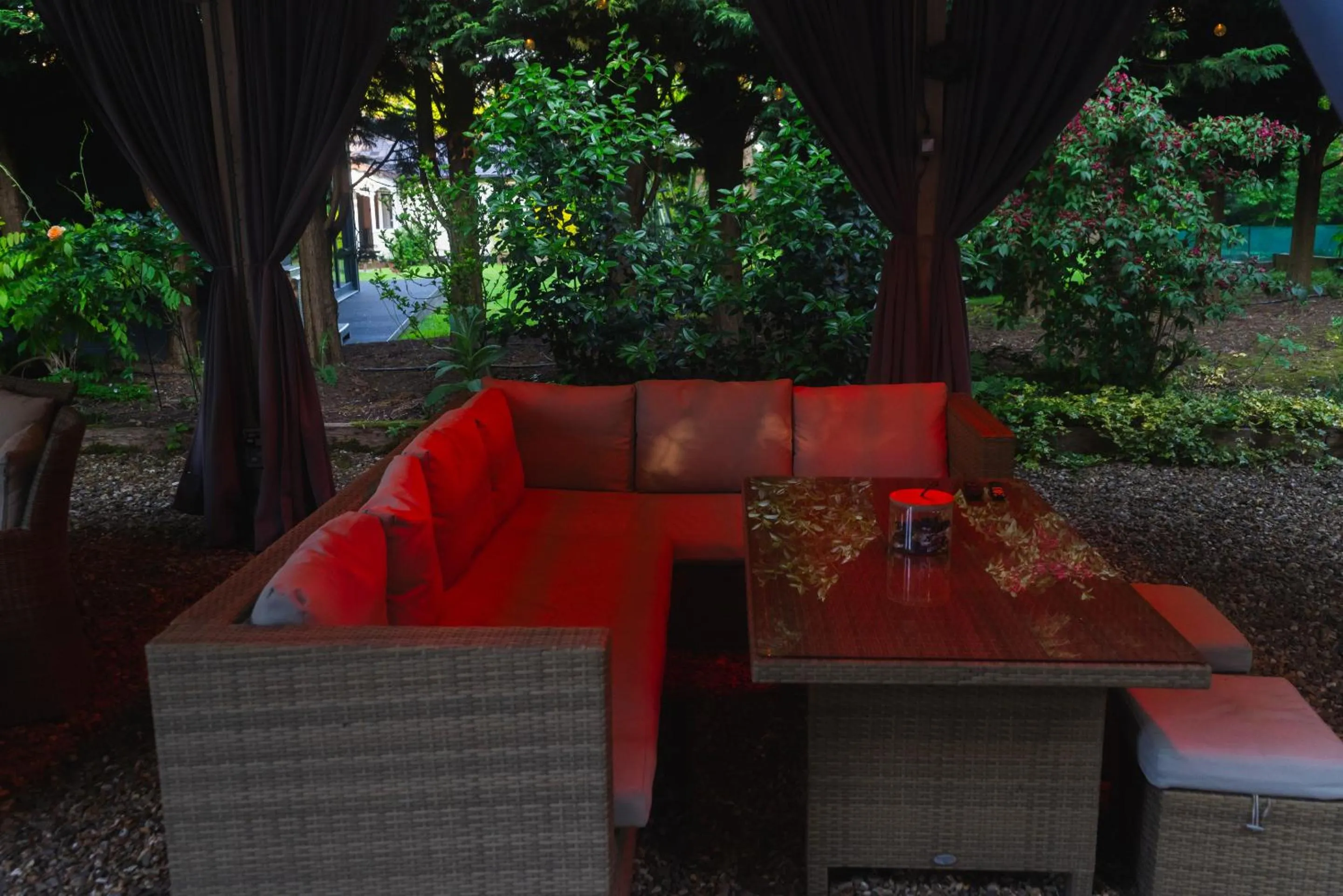 Garden in The Bungalow by TAS