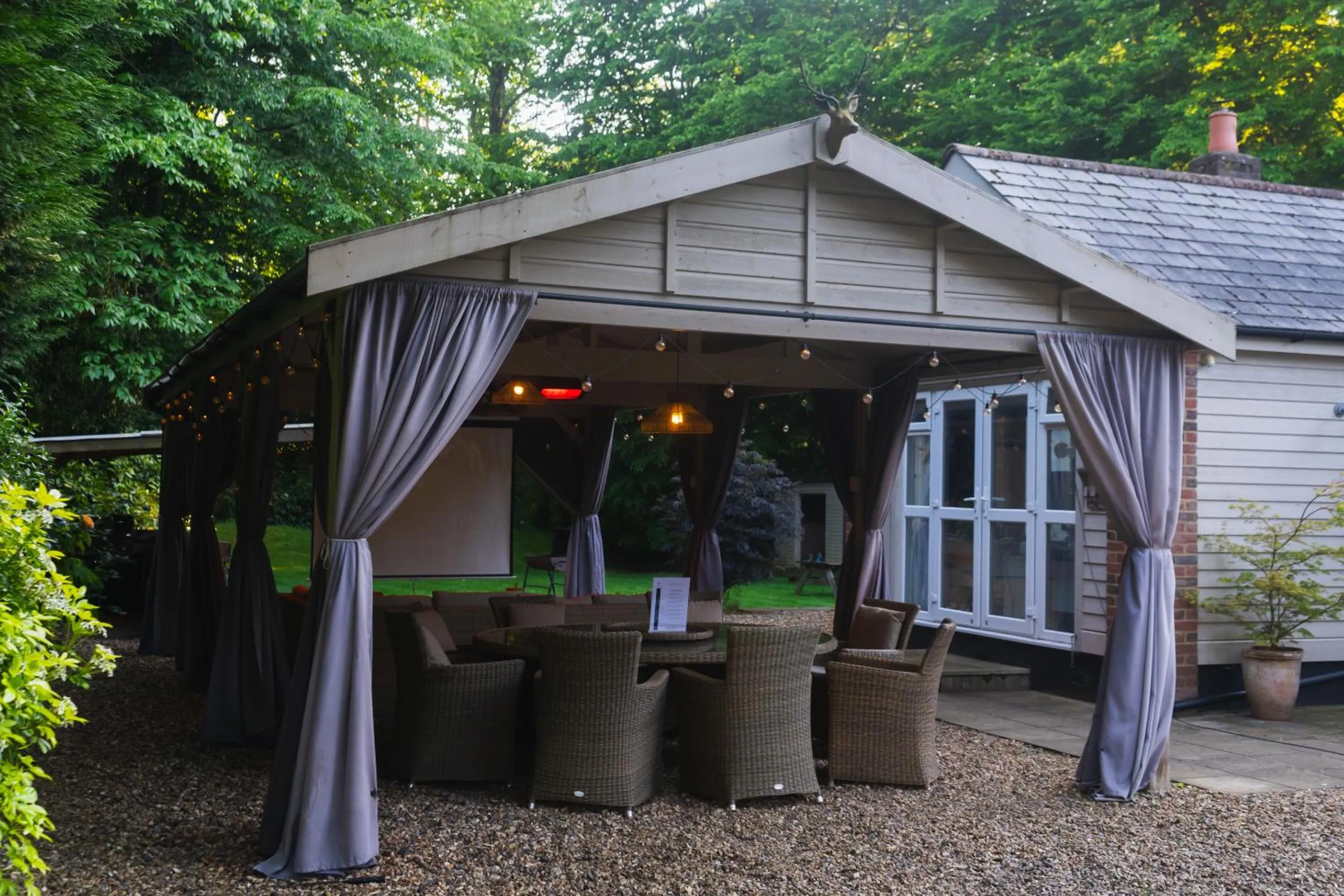 Garden in The Bungalow by TAS