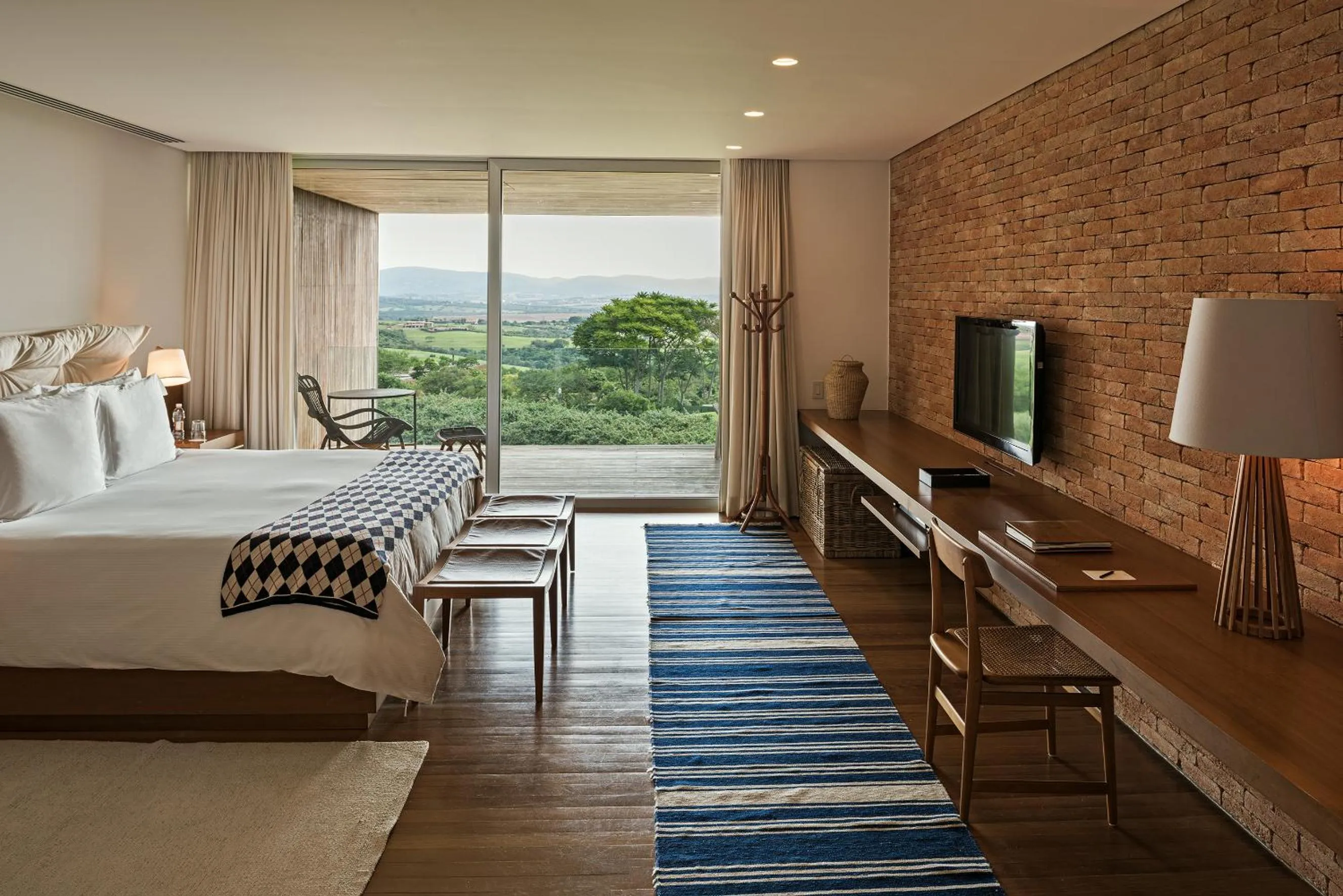 Photo of the whole room, Bed in Hotel Fasano Boa Vista