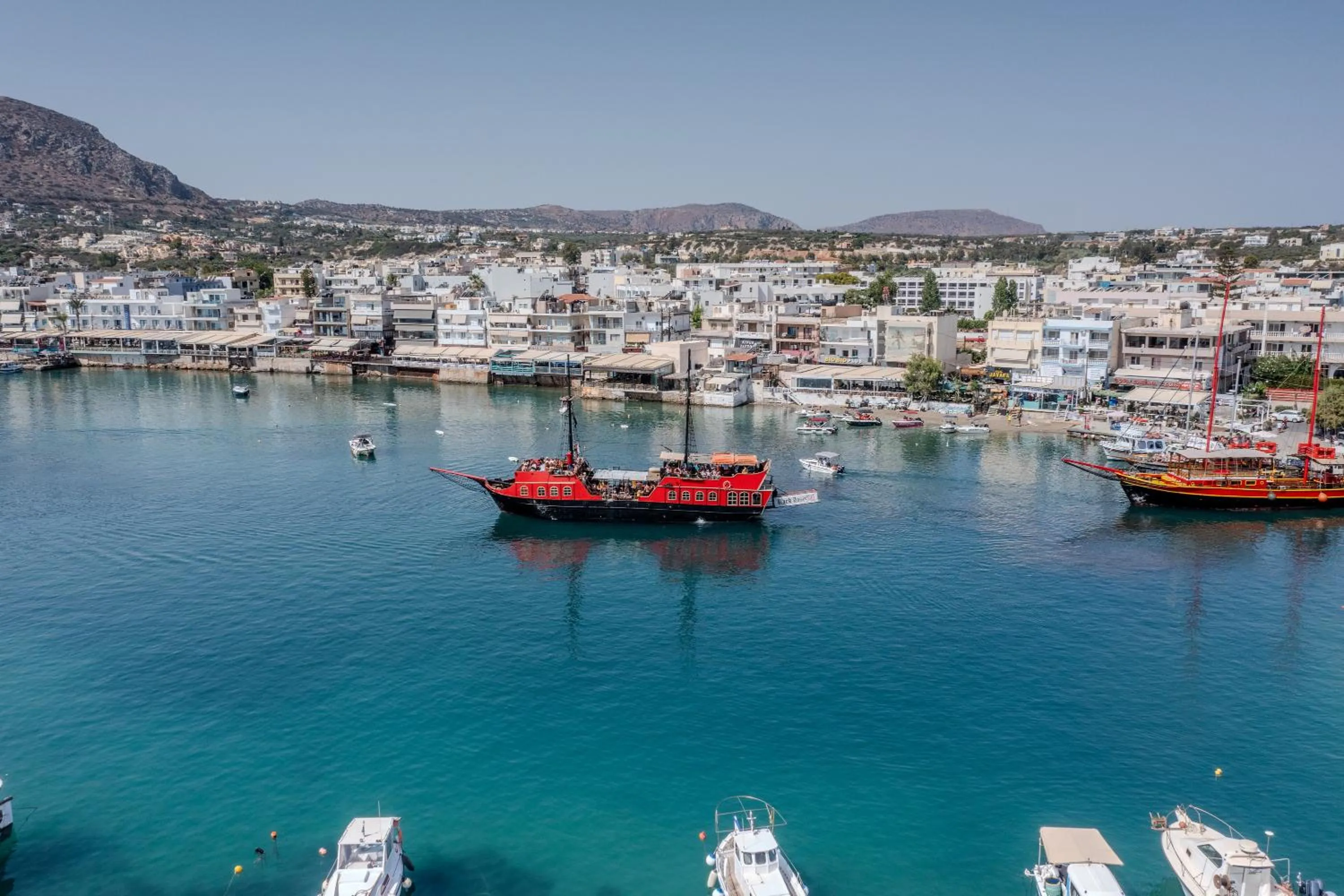 Natural landscape in Soho SeaFront Suites