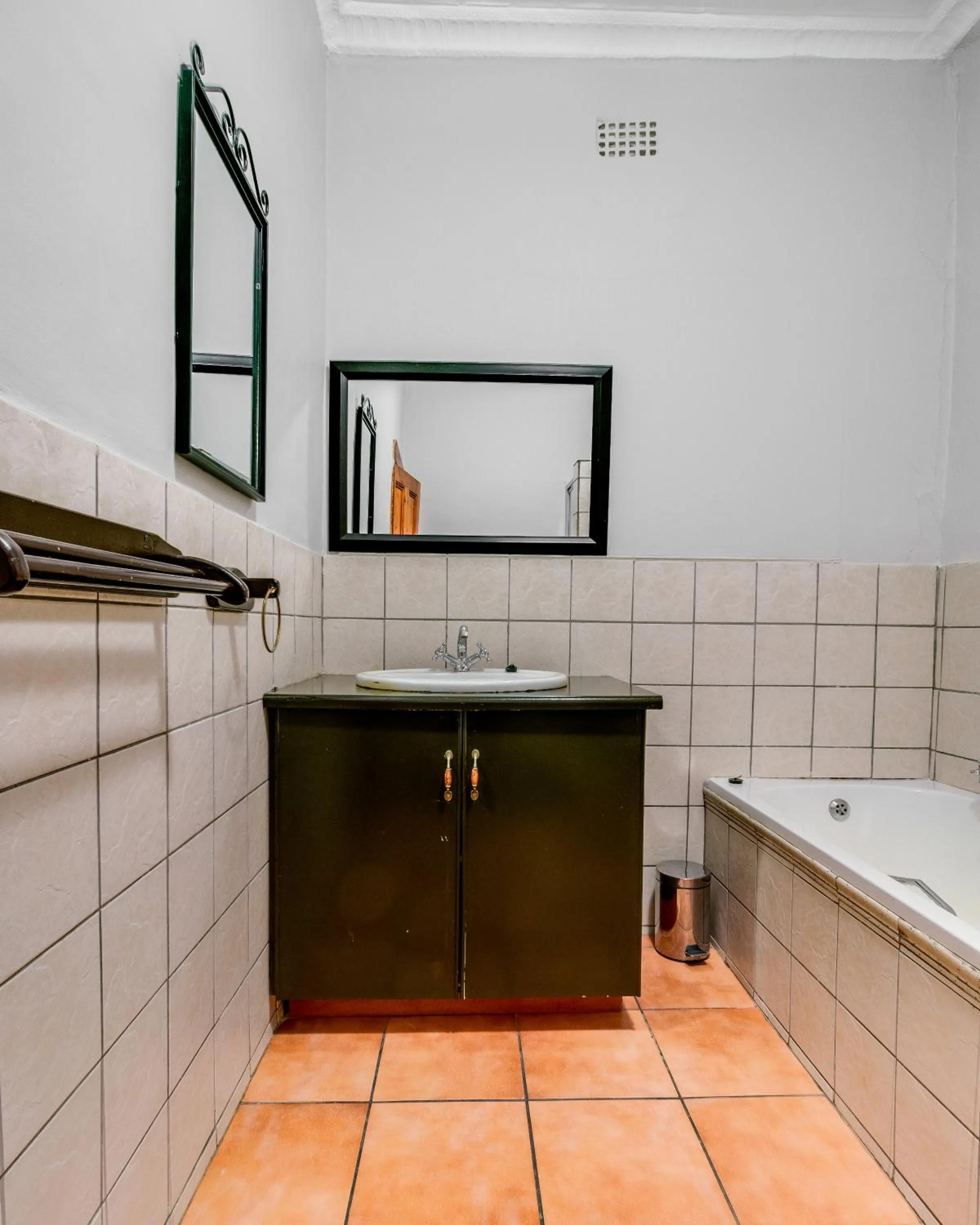 Bathroom in The Nightingale Guesthouse