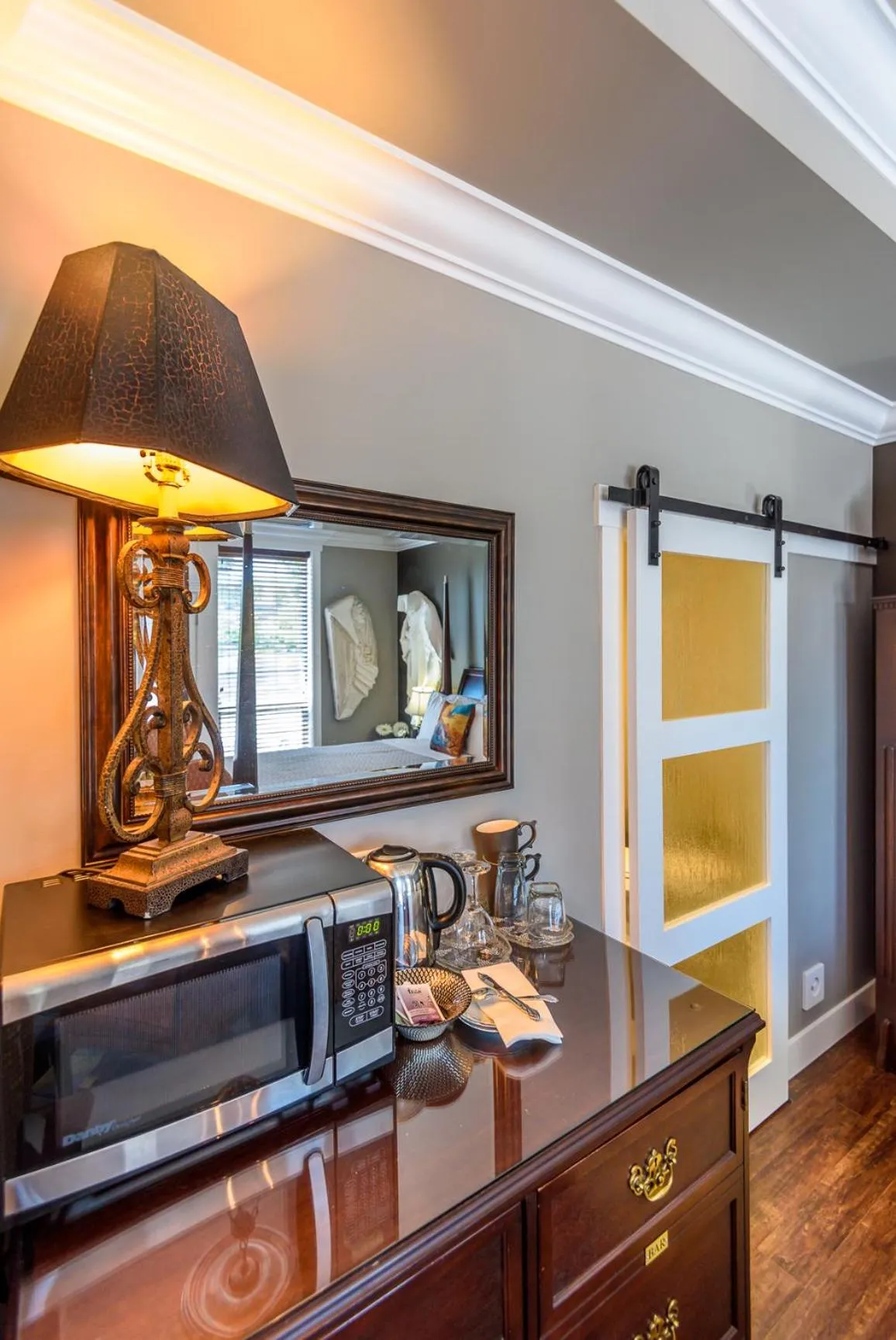 Brookside Inn Boutique Hotel