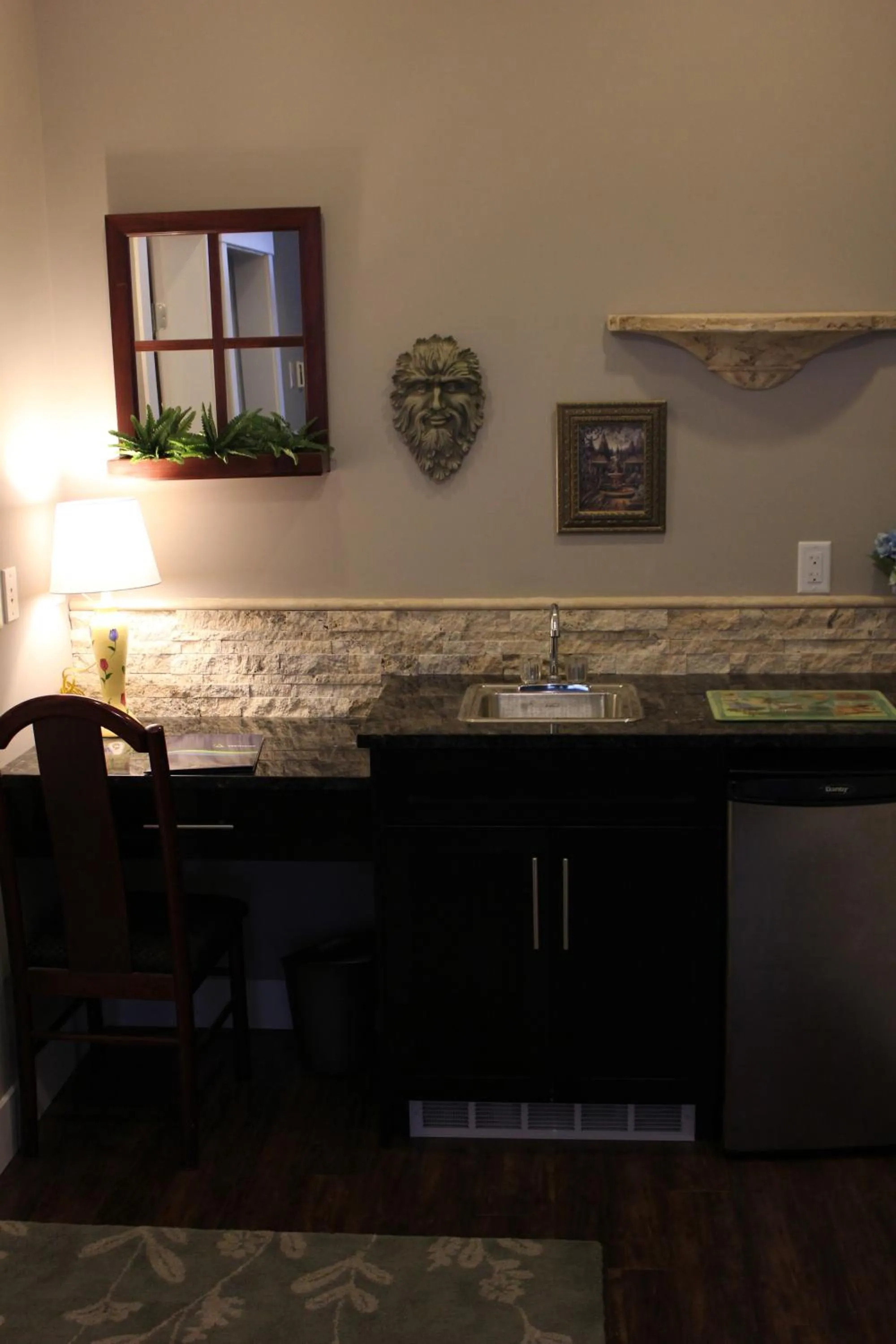 Living room in Brookside Inn Boutique Hotel