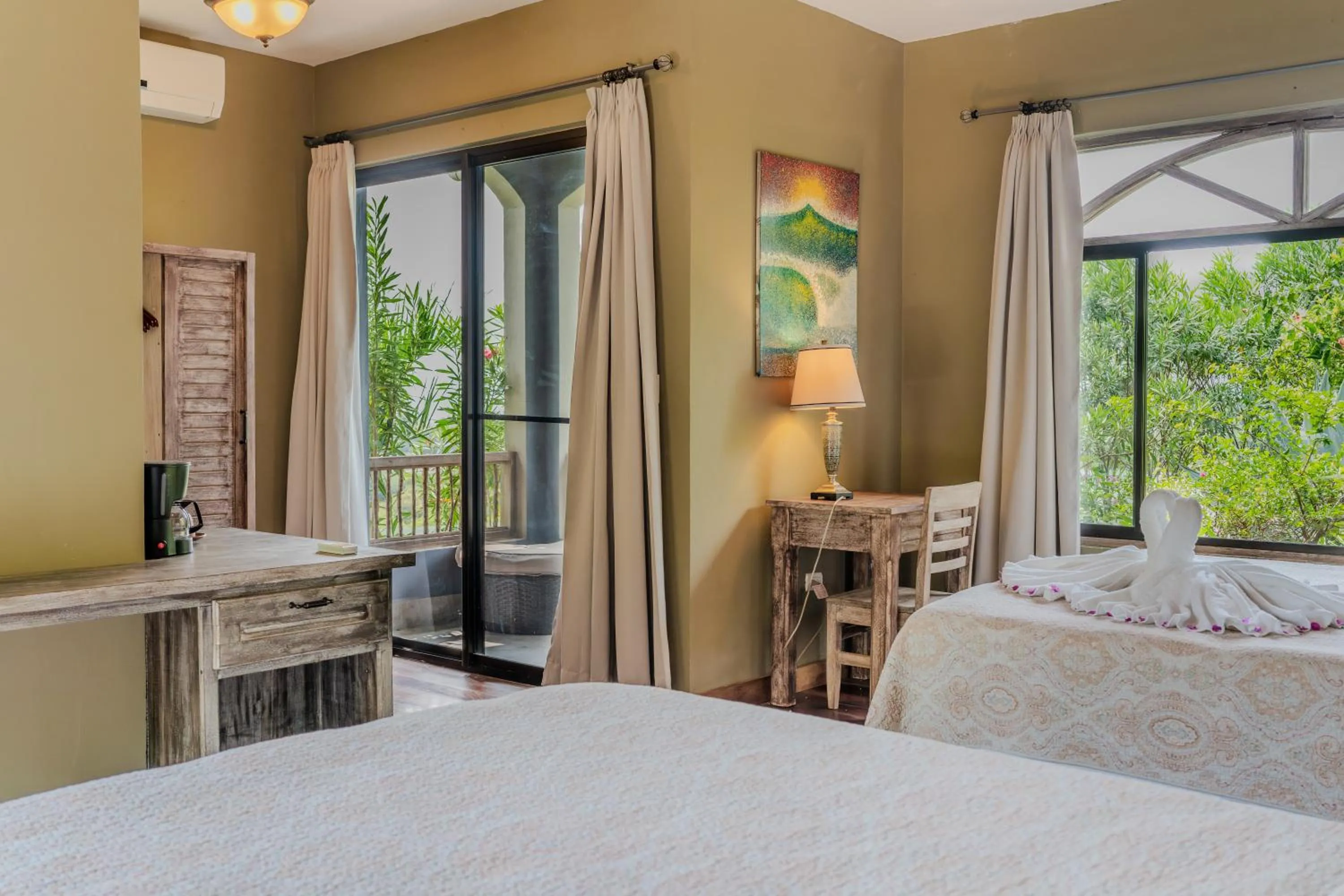 Deluxe Queen Room with Two Queen Beds in La Jolla de Guasacate - Digital Nomad Hotel