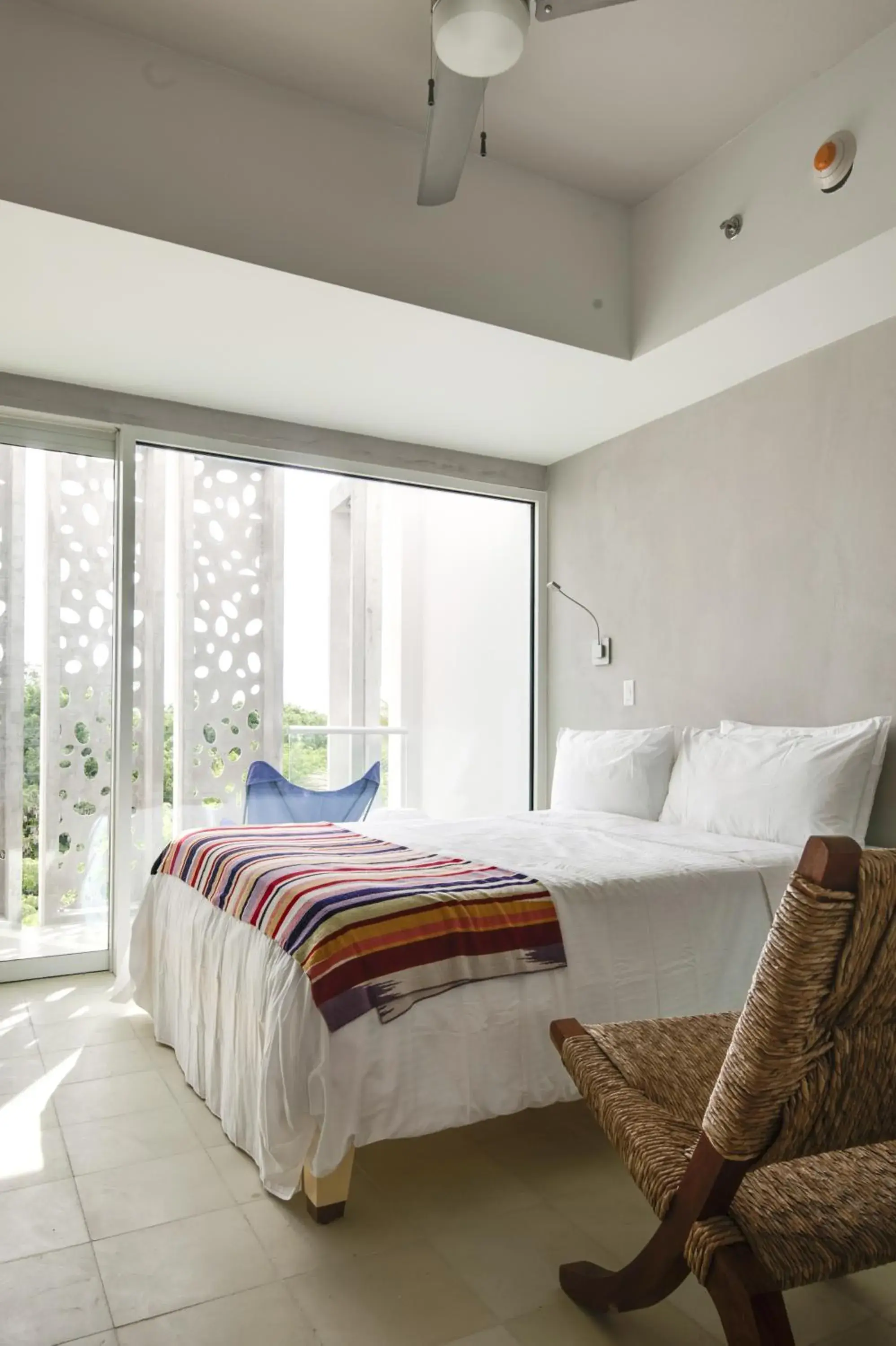 Standard Queen Room in El Blok Standard Queen Room in El Blok