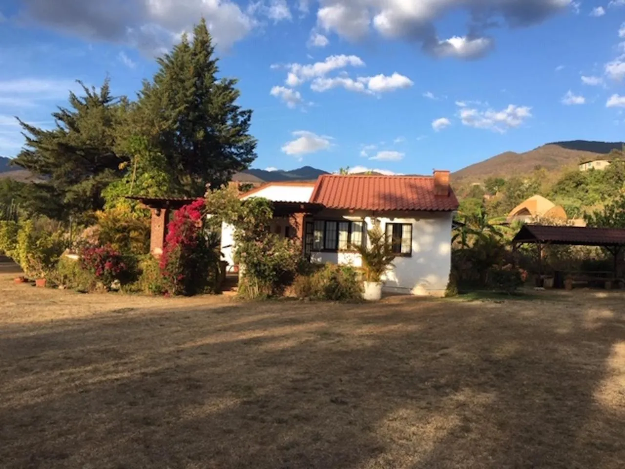 Property building in El Rincón de San Agustín Etla