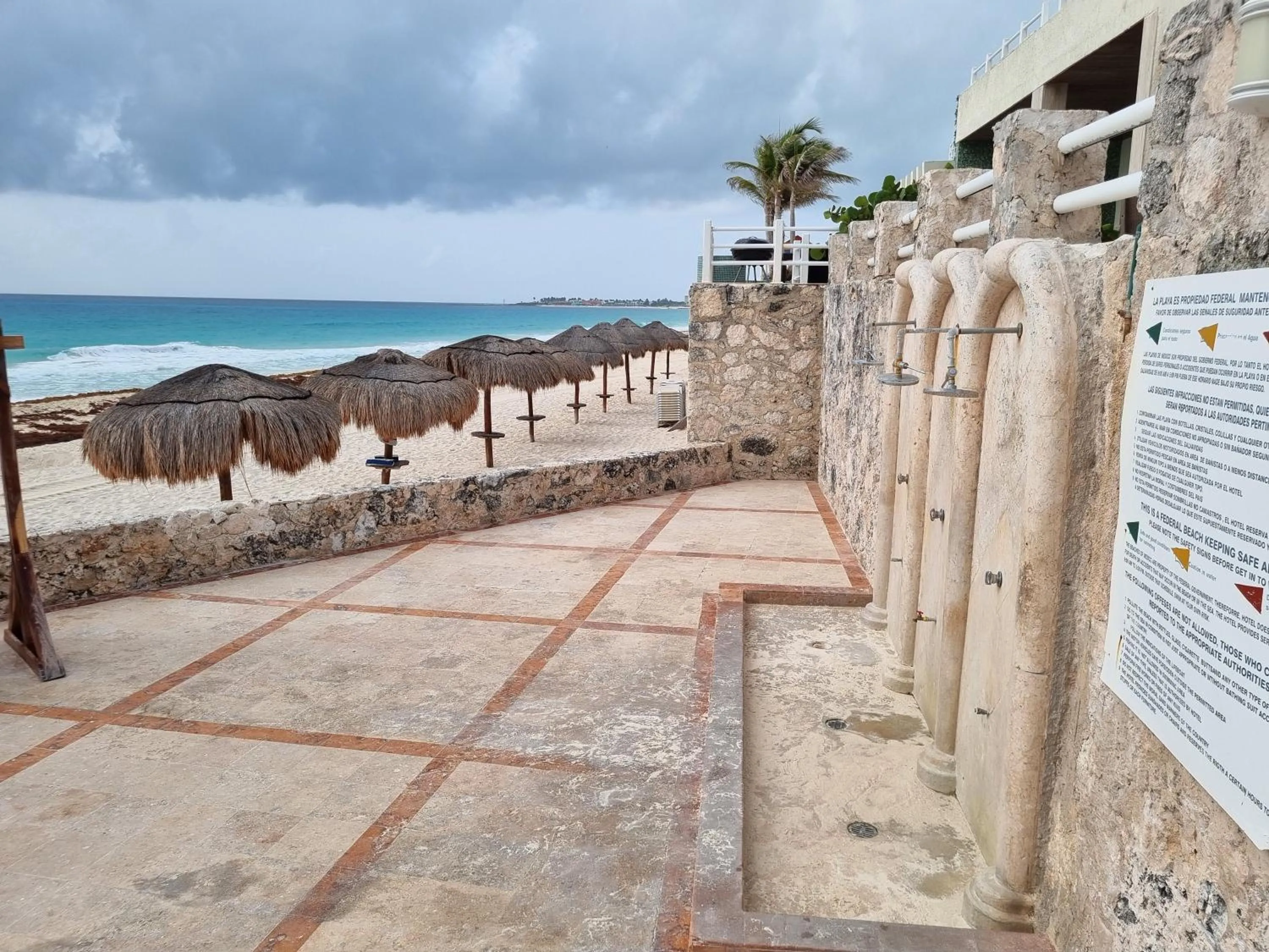 Swimming pool in Apartment Ocean Front Cancun