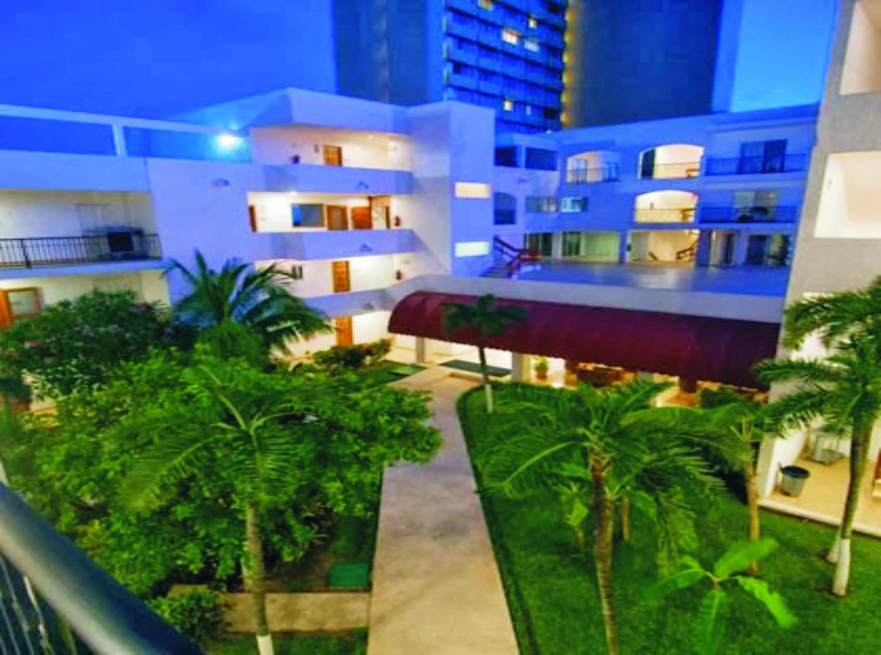 Garden view, Property Building in Apartment Ocean Front Cancun