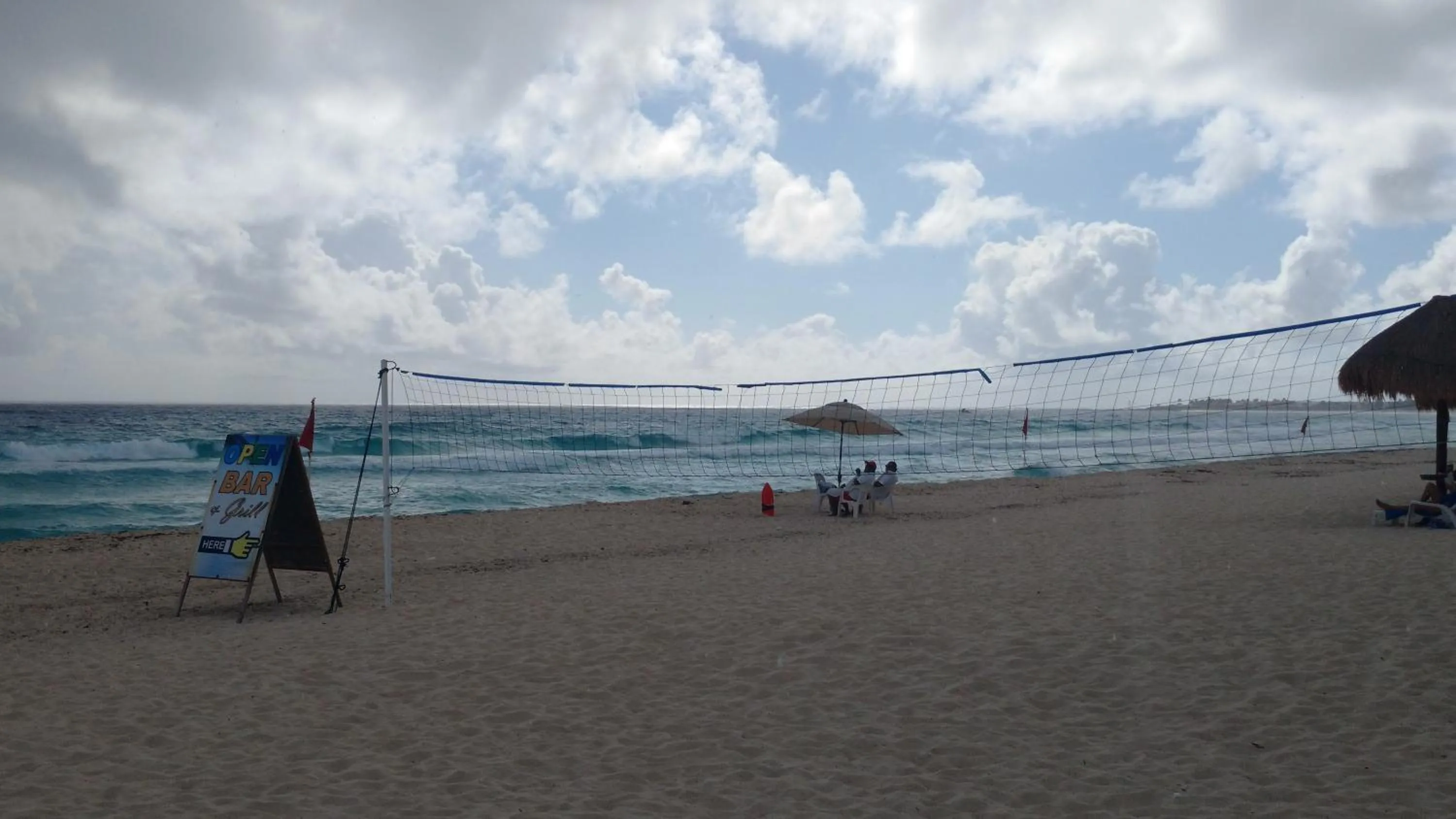 Beach in Apartment Ocean Front Cancun