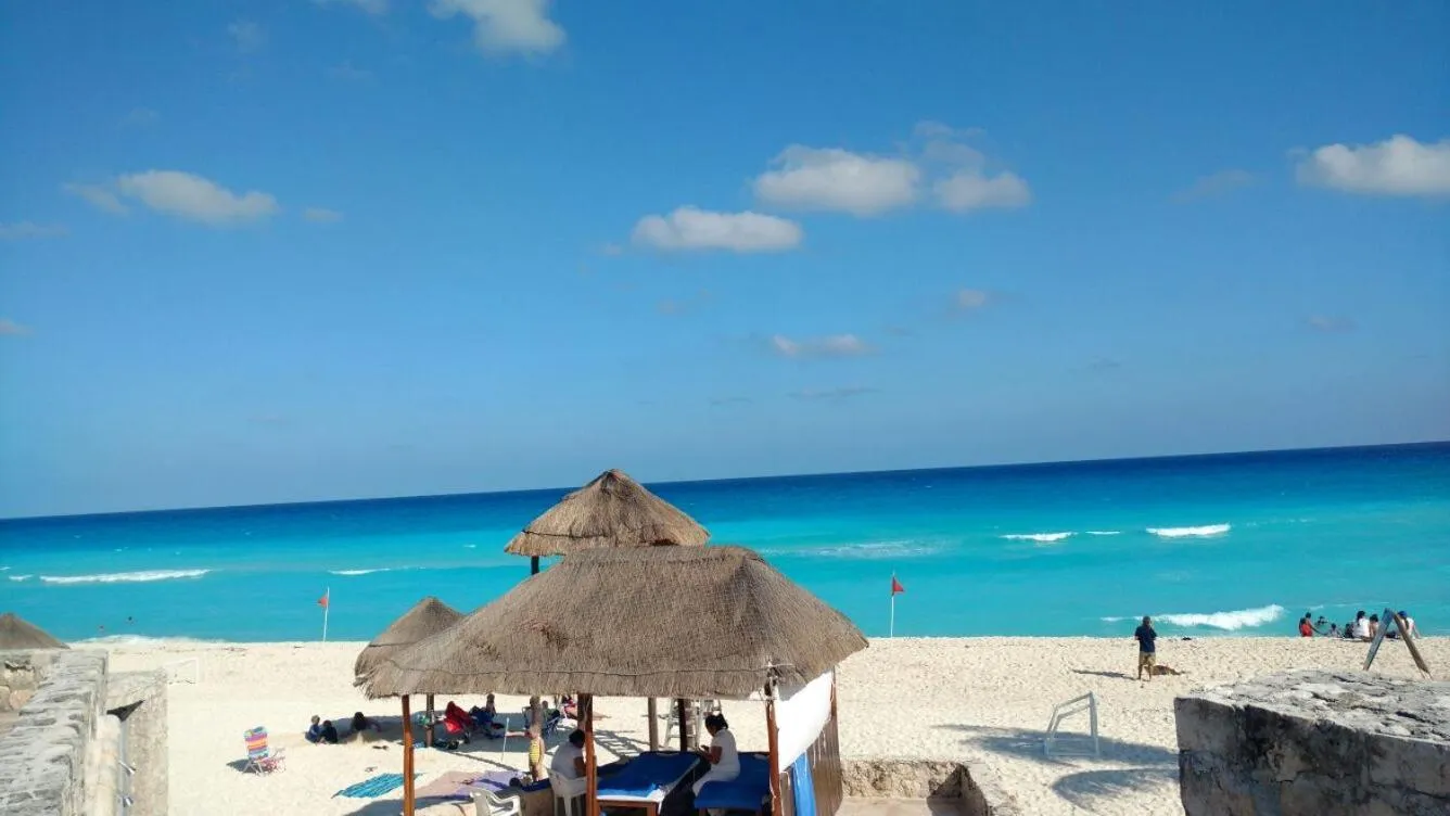 Beach in Apartment Ocean Front Cancun