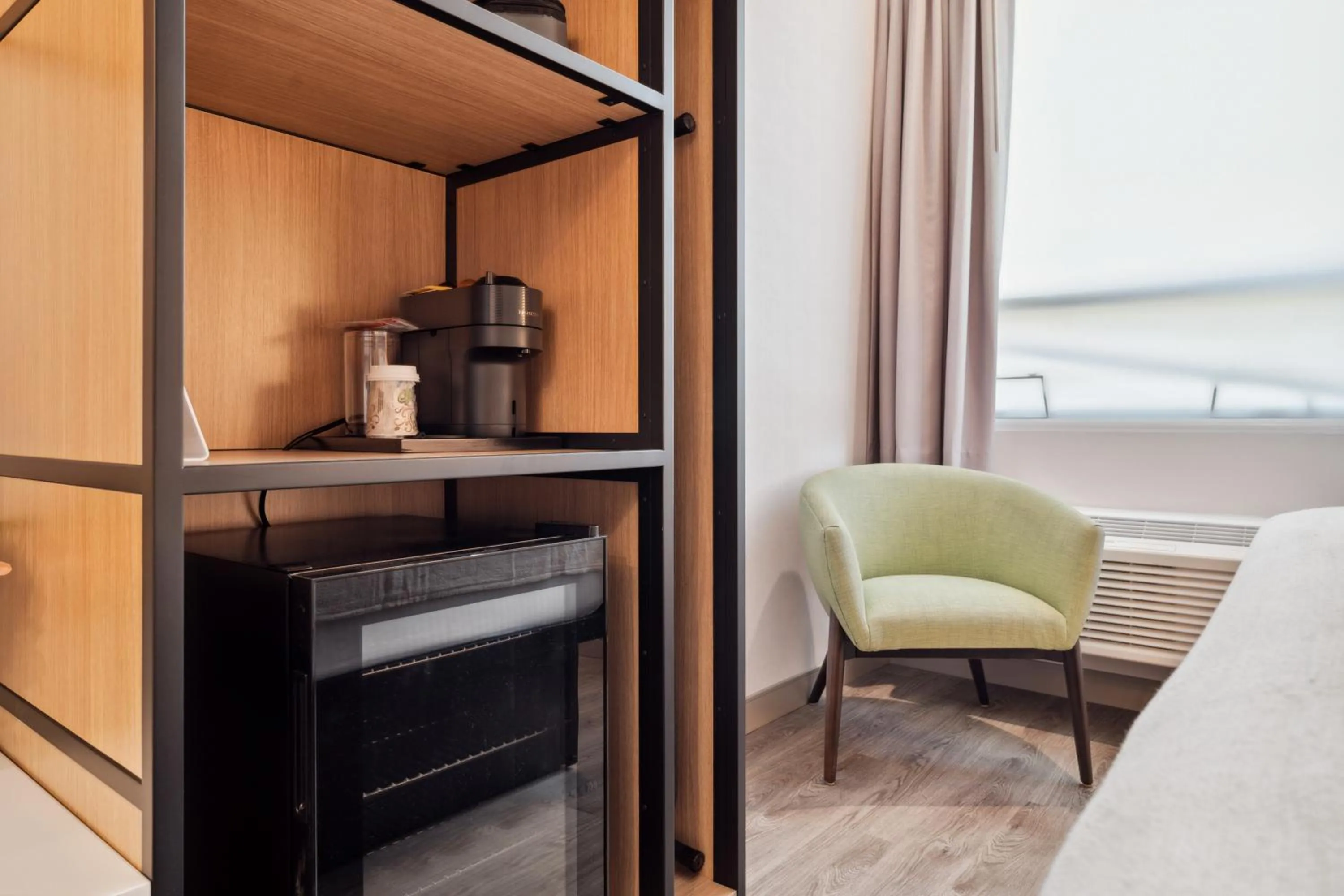 Coffee/tea facilities in The Evergreen