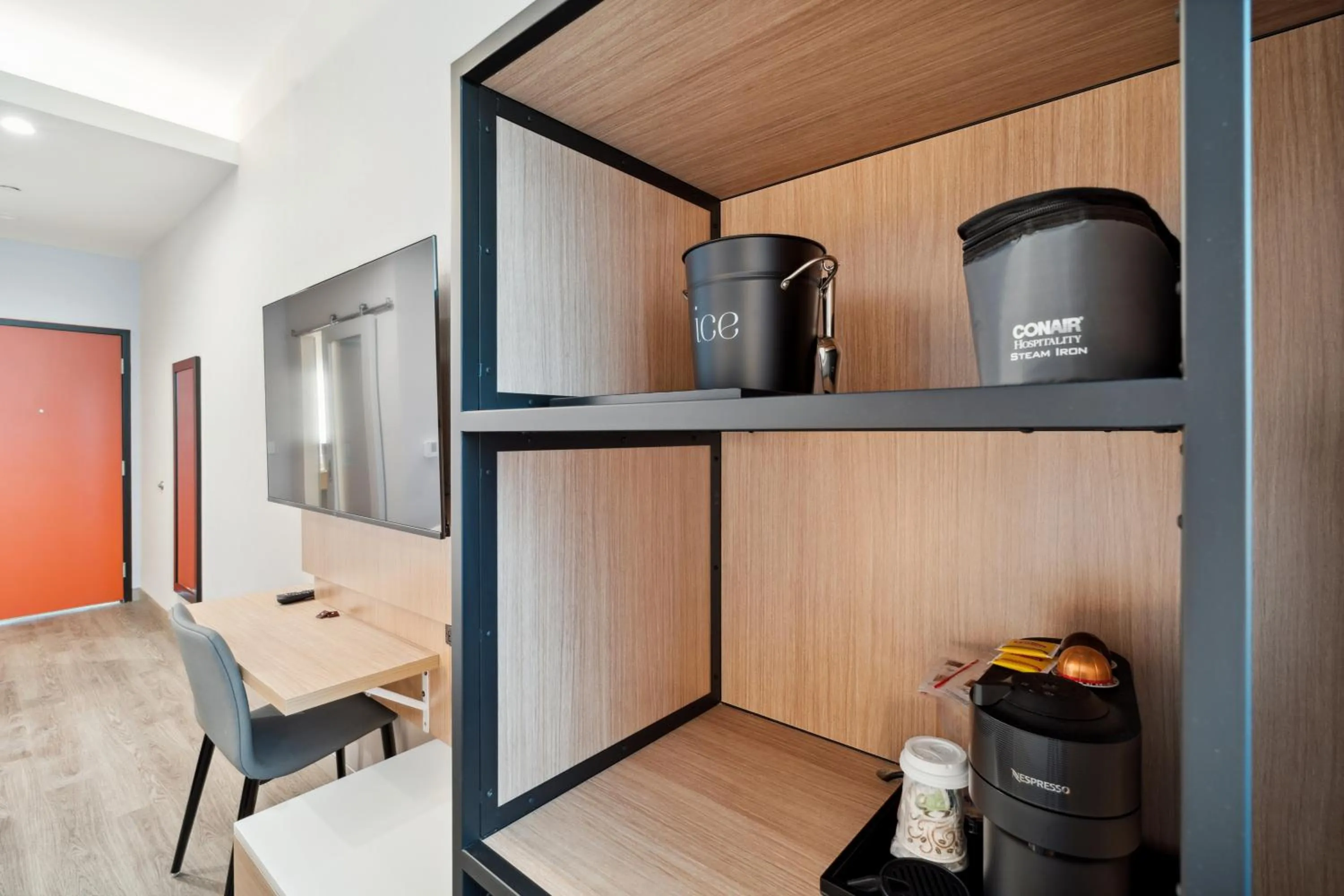 Coffee/tea facilities in The Evergreen