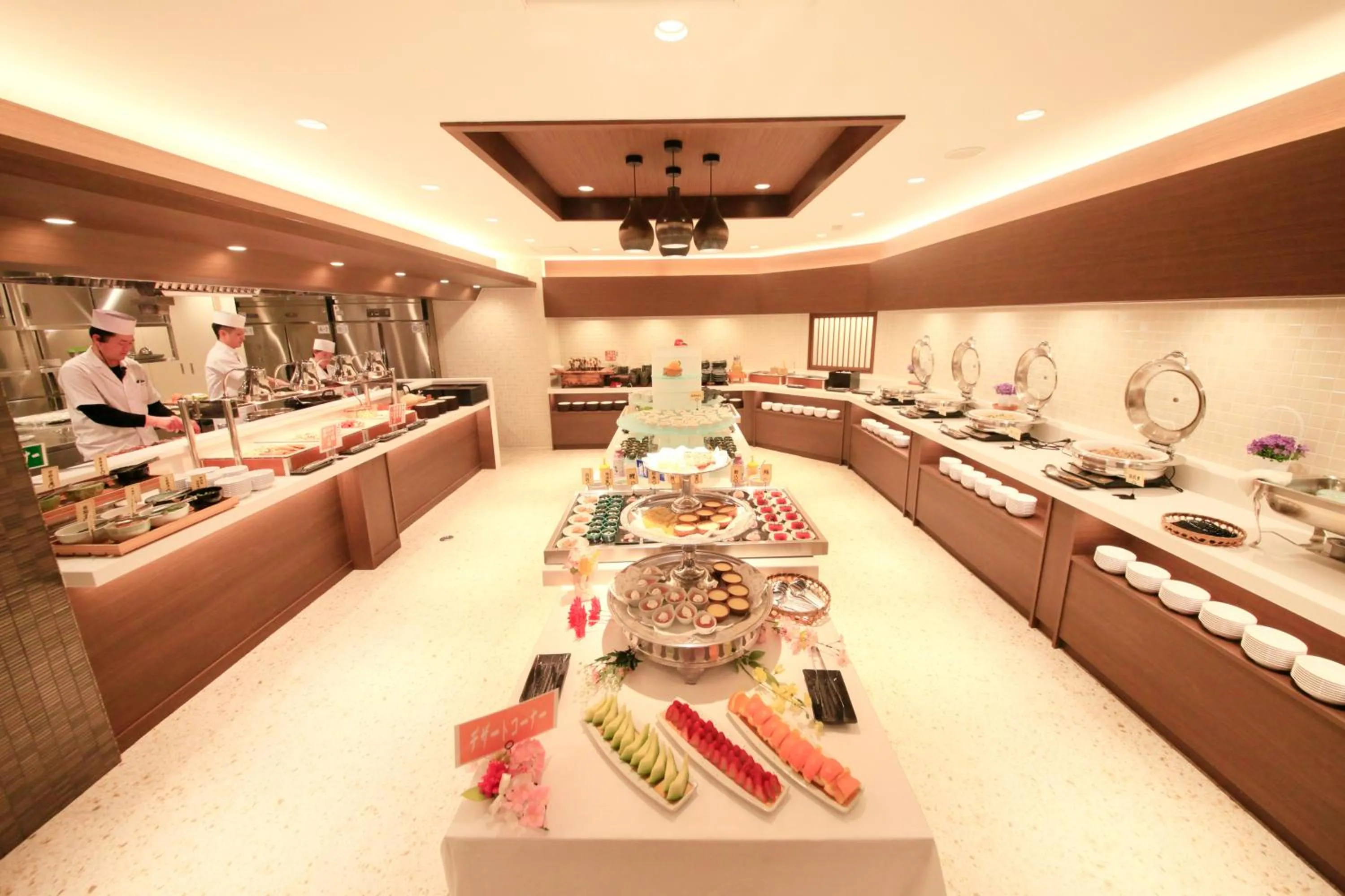 Hiking in Shimobe Hotel