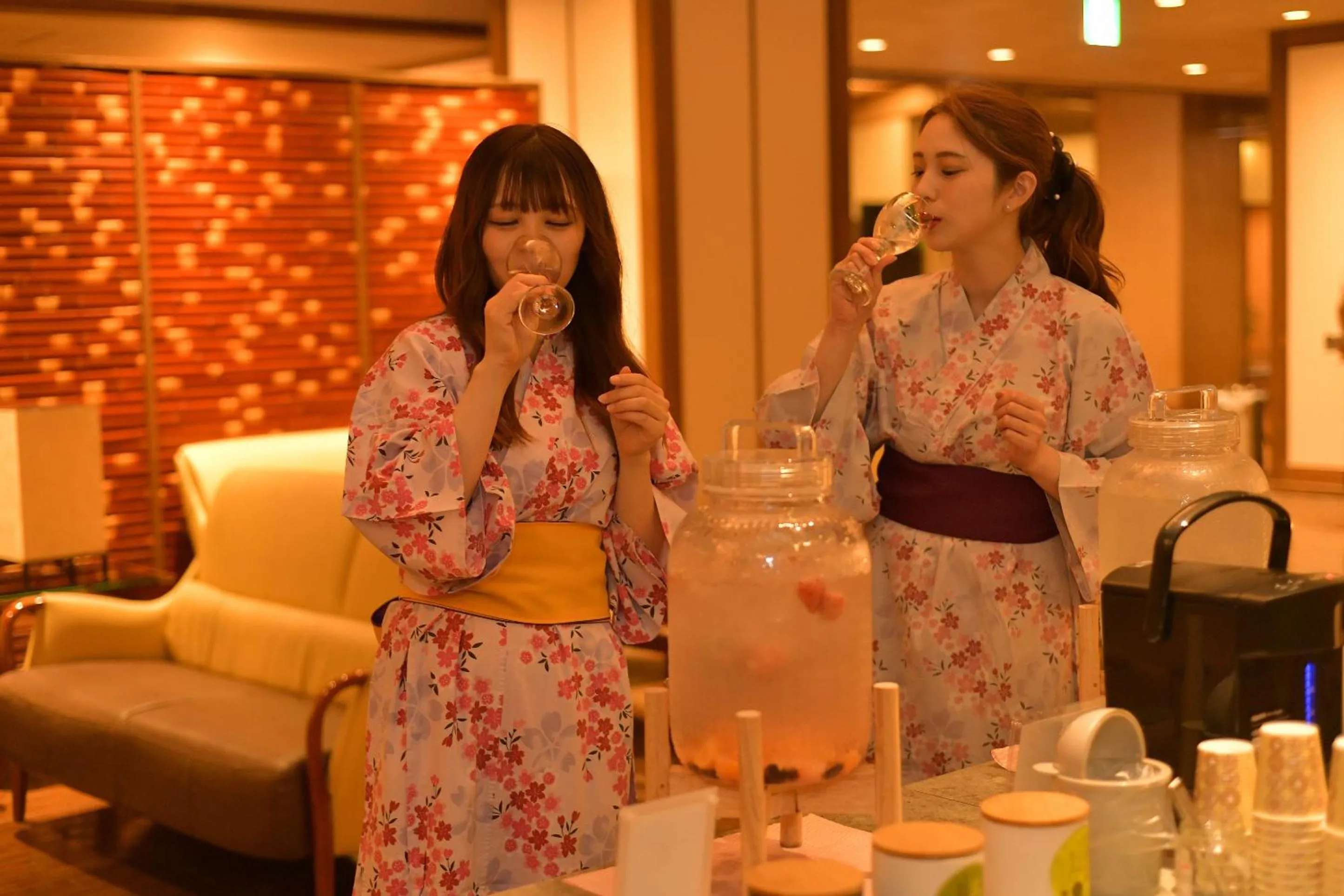 Shimobe Hotel