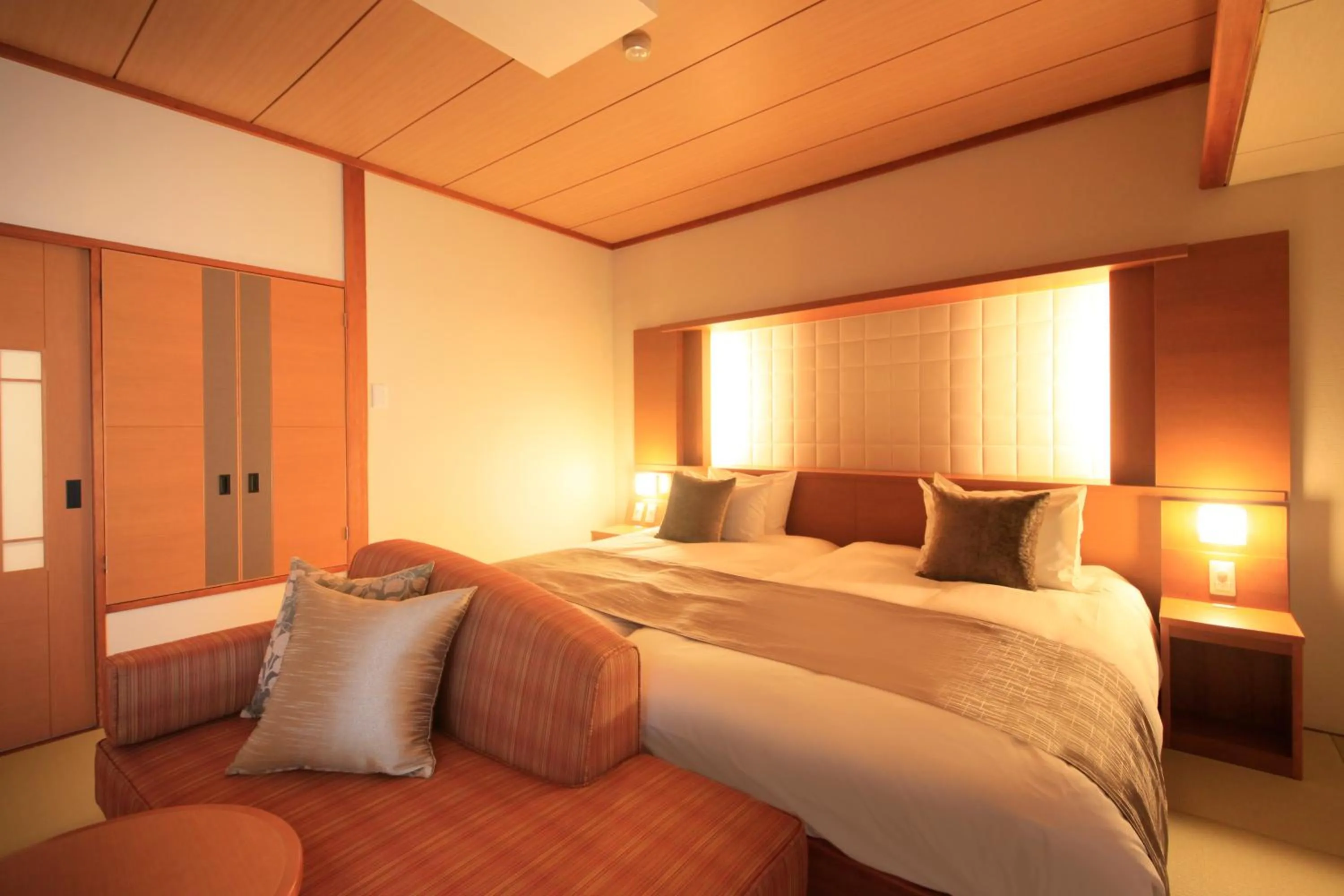 Bed in Shimobe Hotel