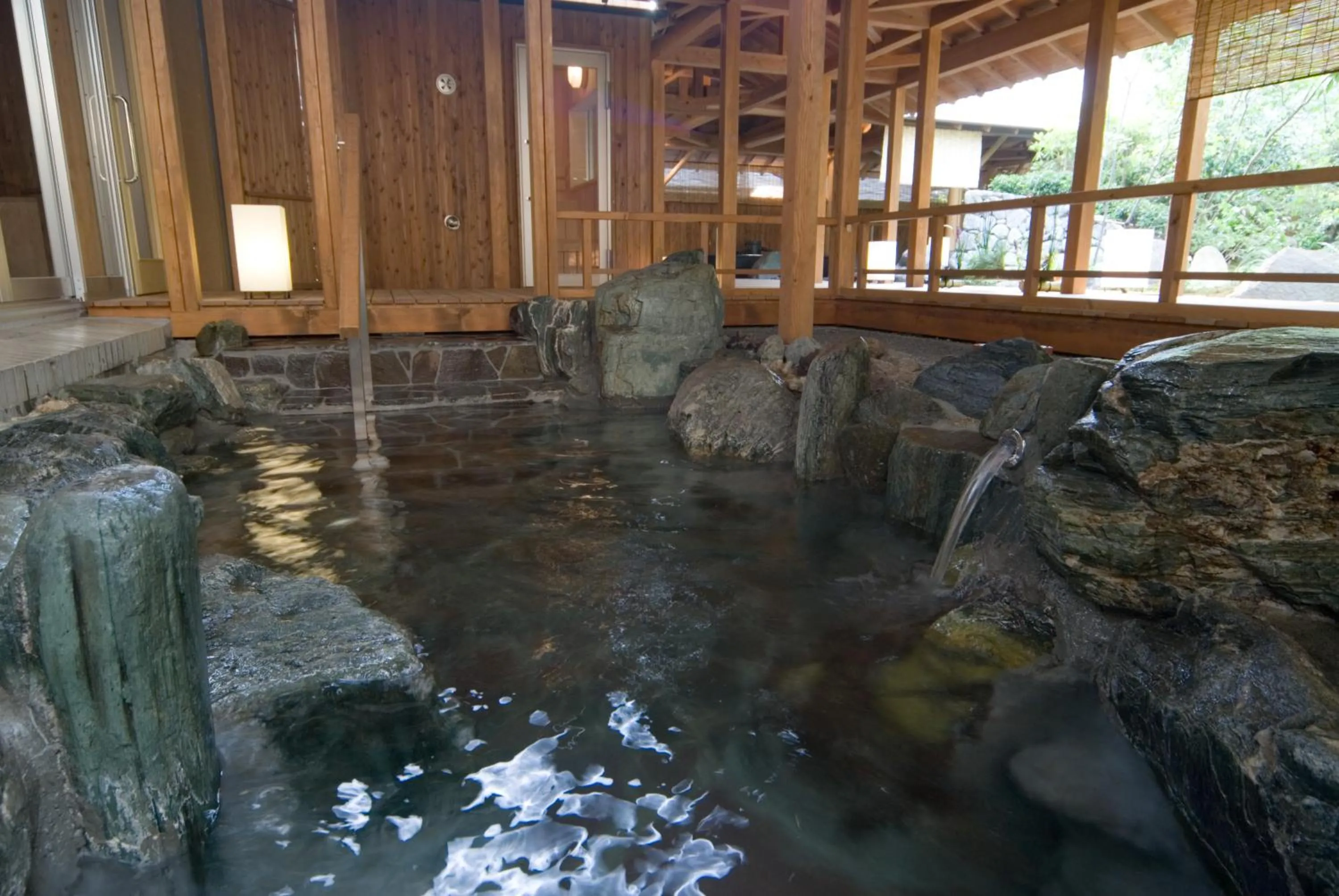 Shimobe Hotel