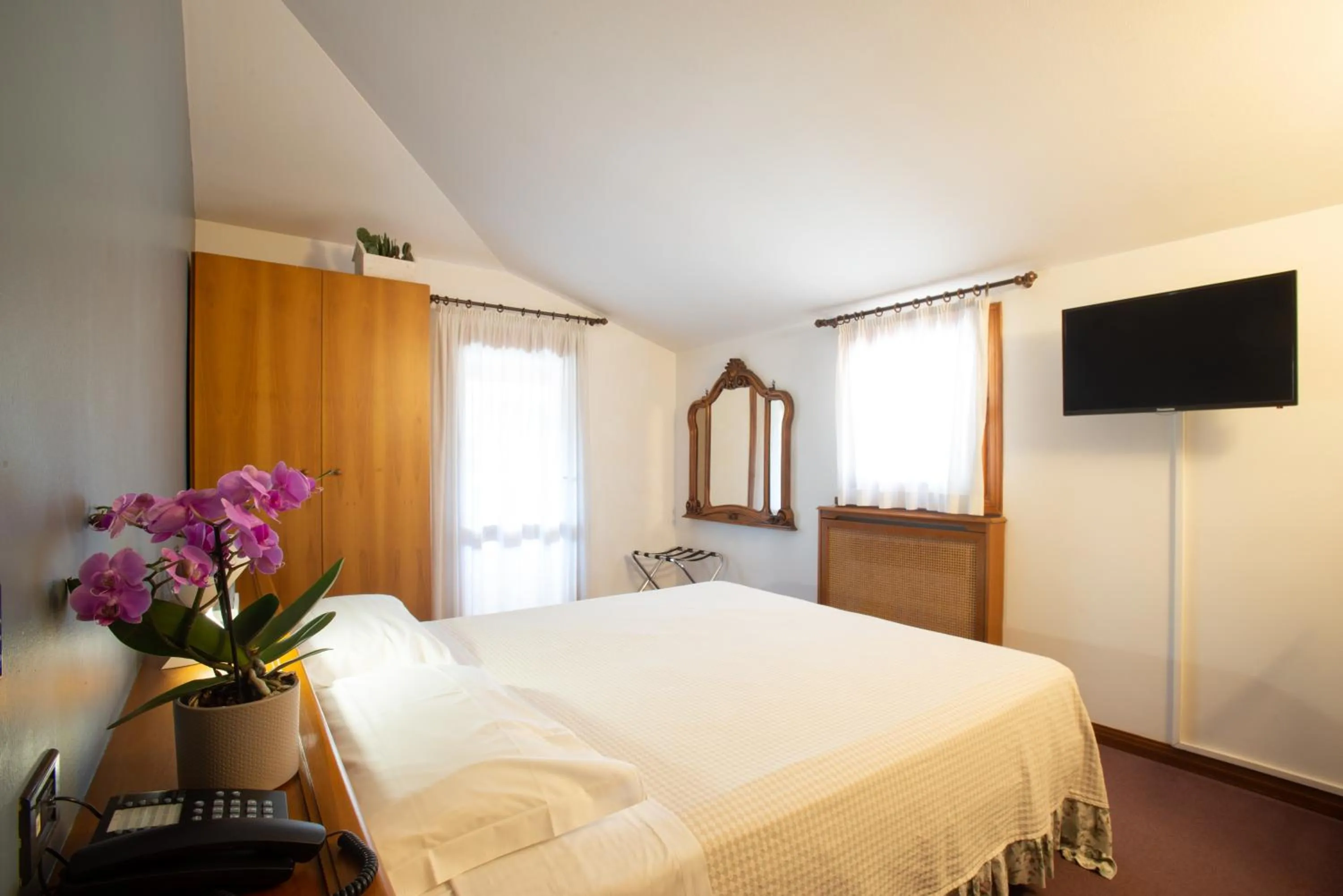 Bedroom in Hotel Cima