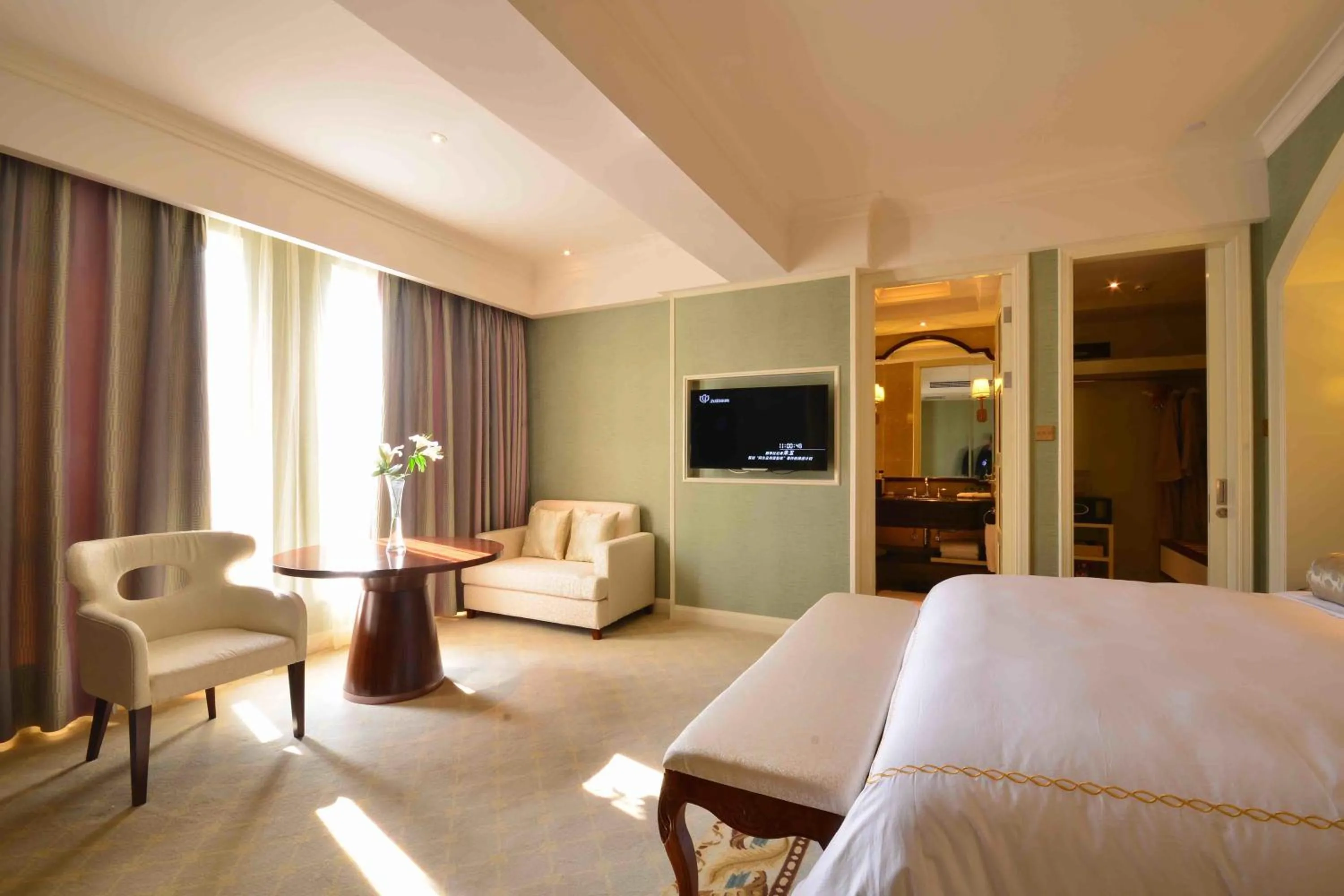 Bed in Urban Island Hotel Shanghai