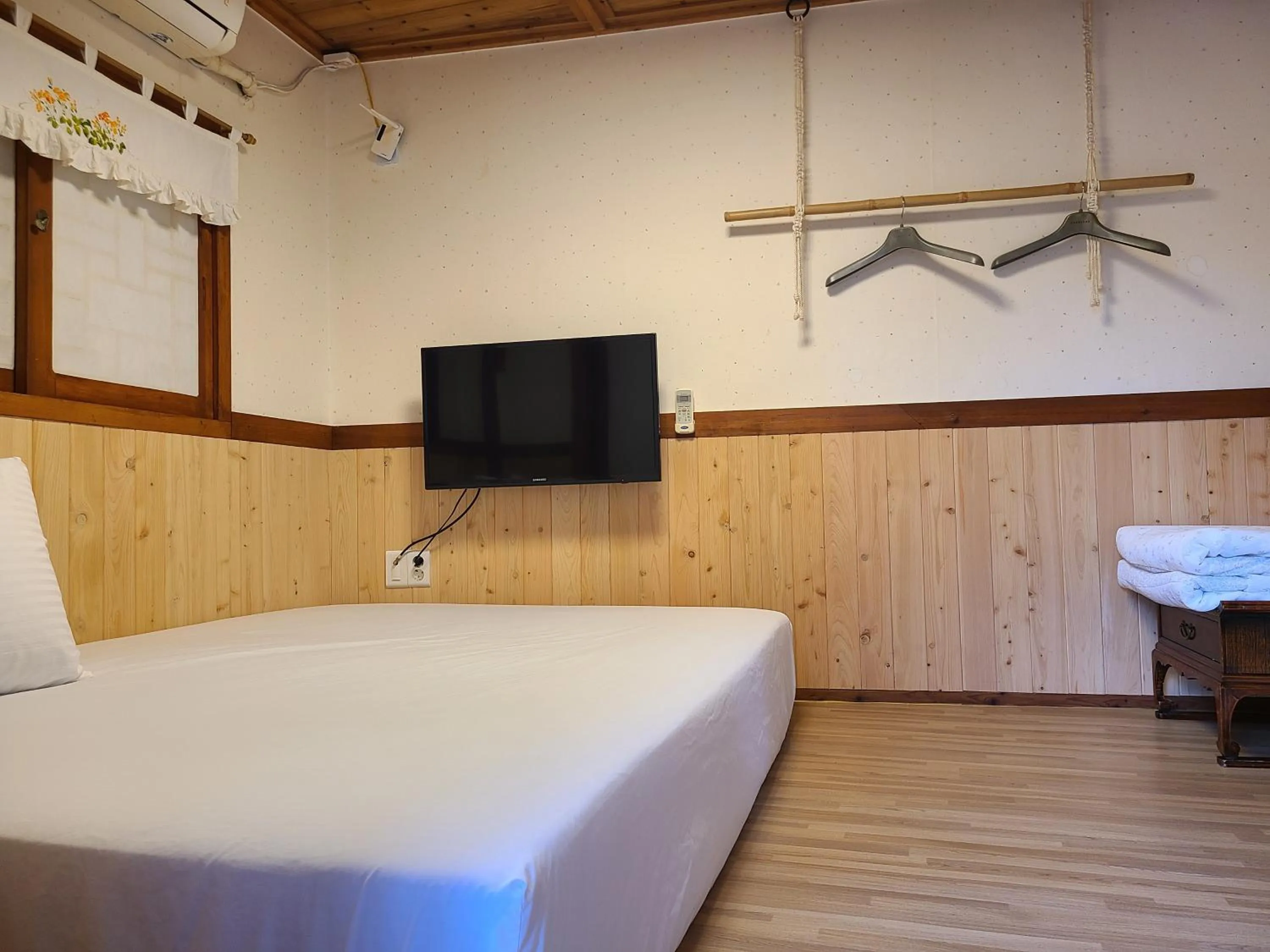 Bed in Hanok Raon