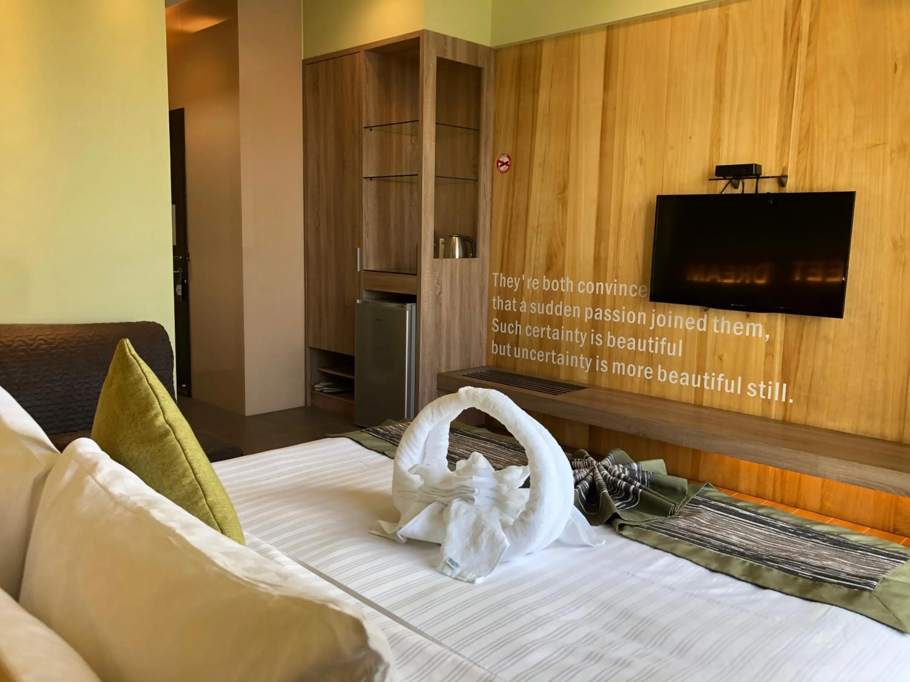 TV and multimedia, Bed in Bai Sha Tan Cottage