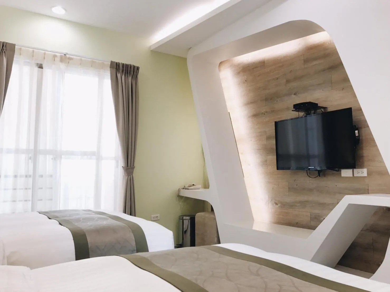 Bathroom, Bed in Bai Sha Tan Cottage