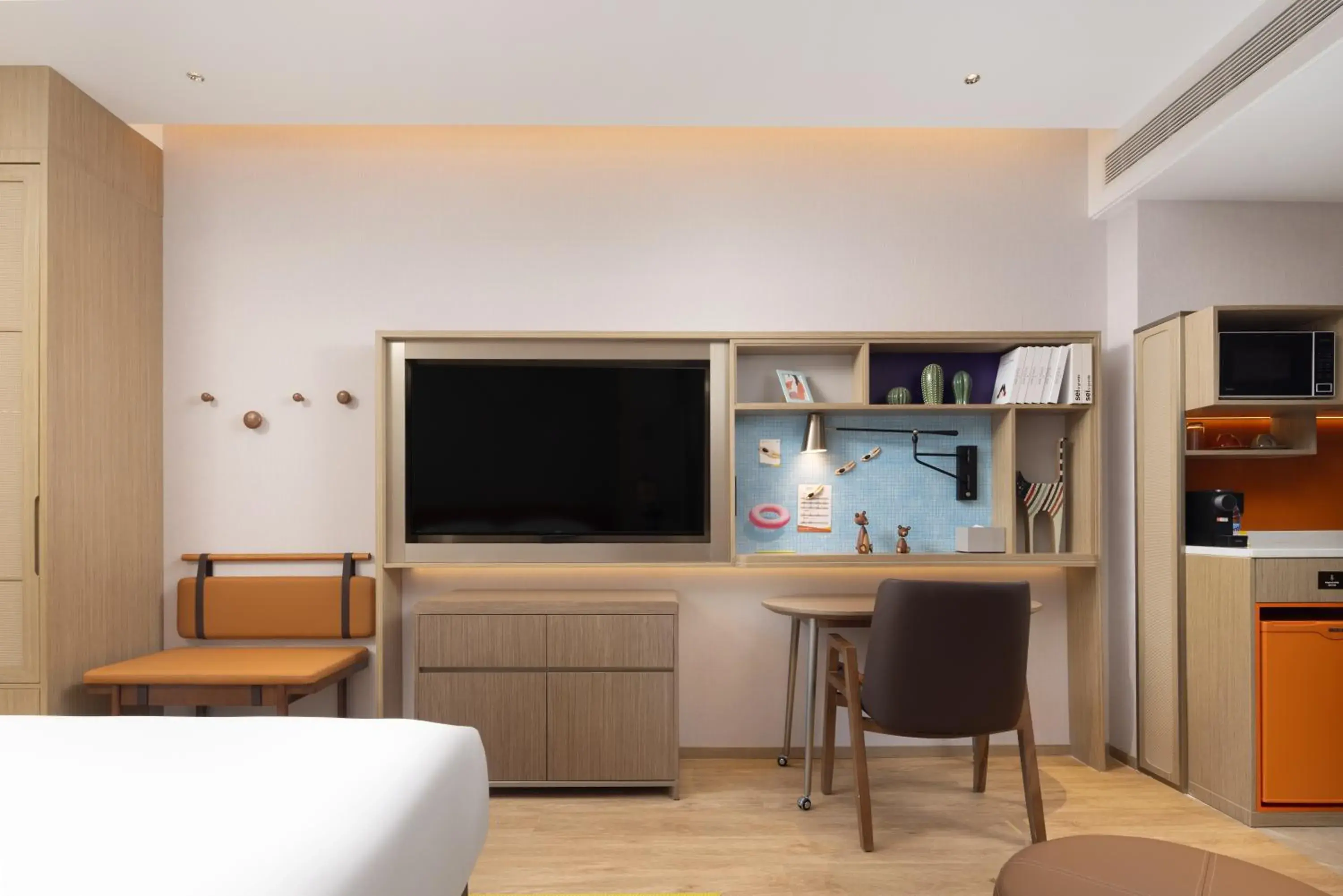 Photo of the whole room in Home2 Suite by Meishan Dongpo Photo of the whole room in Home2 Suite by Meishan Dongpo