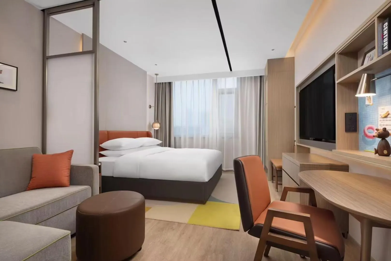 Photo of the whole room in Home2 Suite by Meishan Dongpo