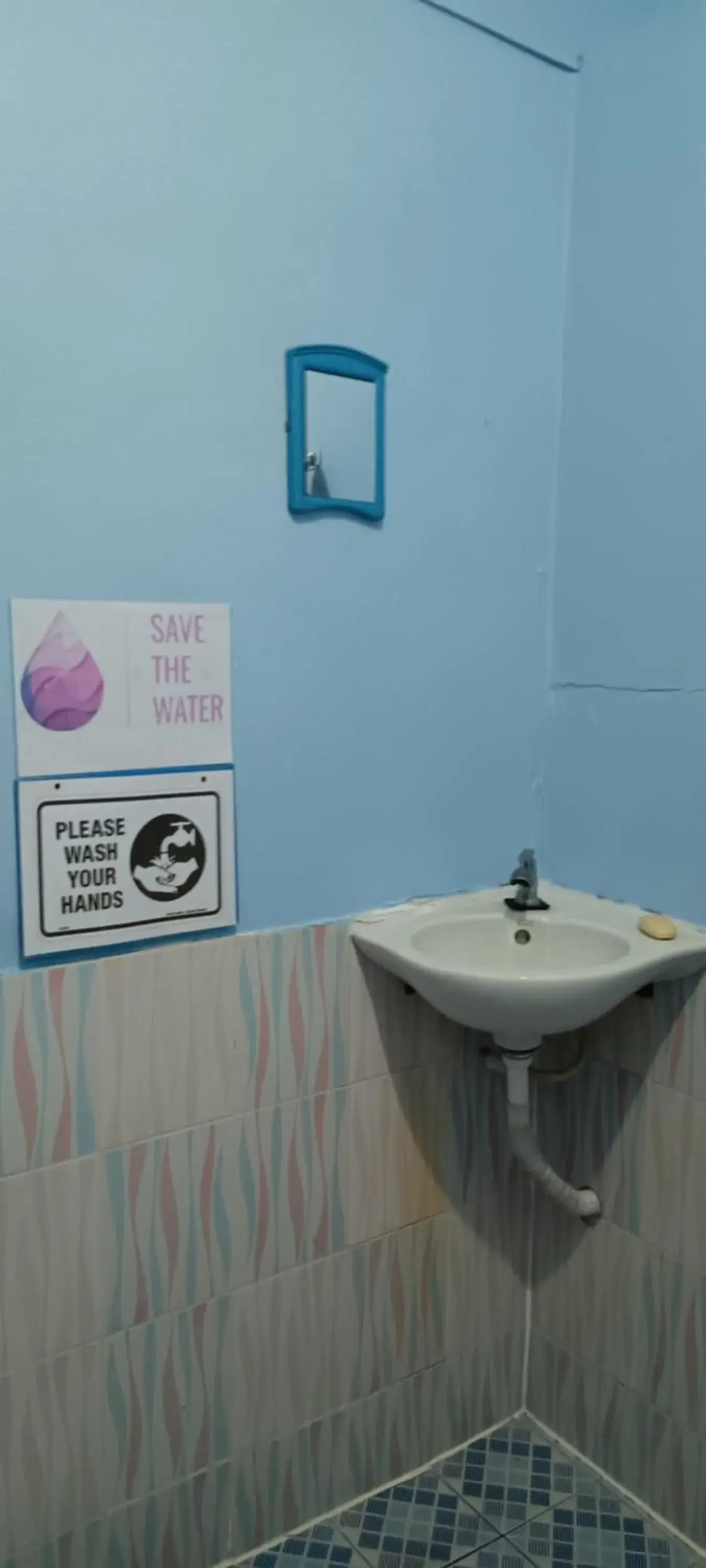 Single Bed in Mixed Dormitory Room in Carpe Diem Guest House Single Bed in Mixed Dormitory Room in Carpe Diem Guest House