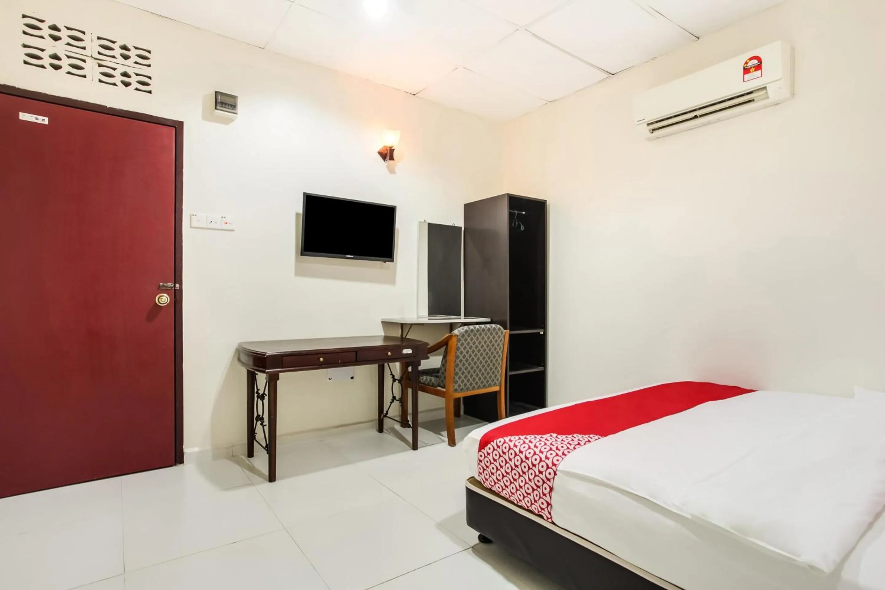 Bedroom, Bed in Super OYO 89427 Kavanas Hotel Taiping