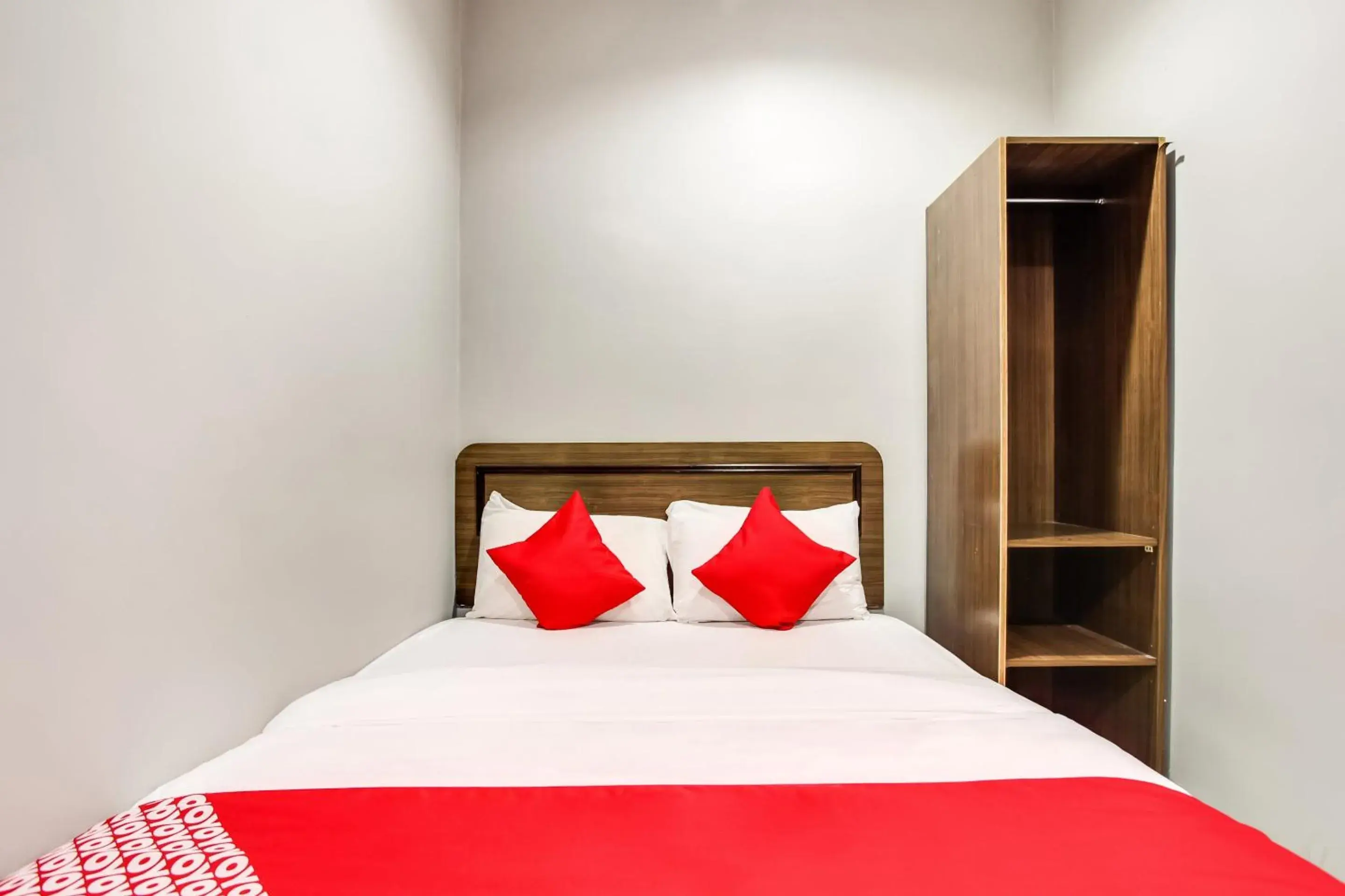 Bedroom, Bed in Super OYO 89427 Kavanas Hotel Taiping Bedroom, Bed in Super OYO 89427 Kavanas Hotel Taiping