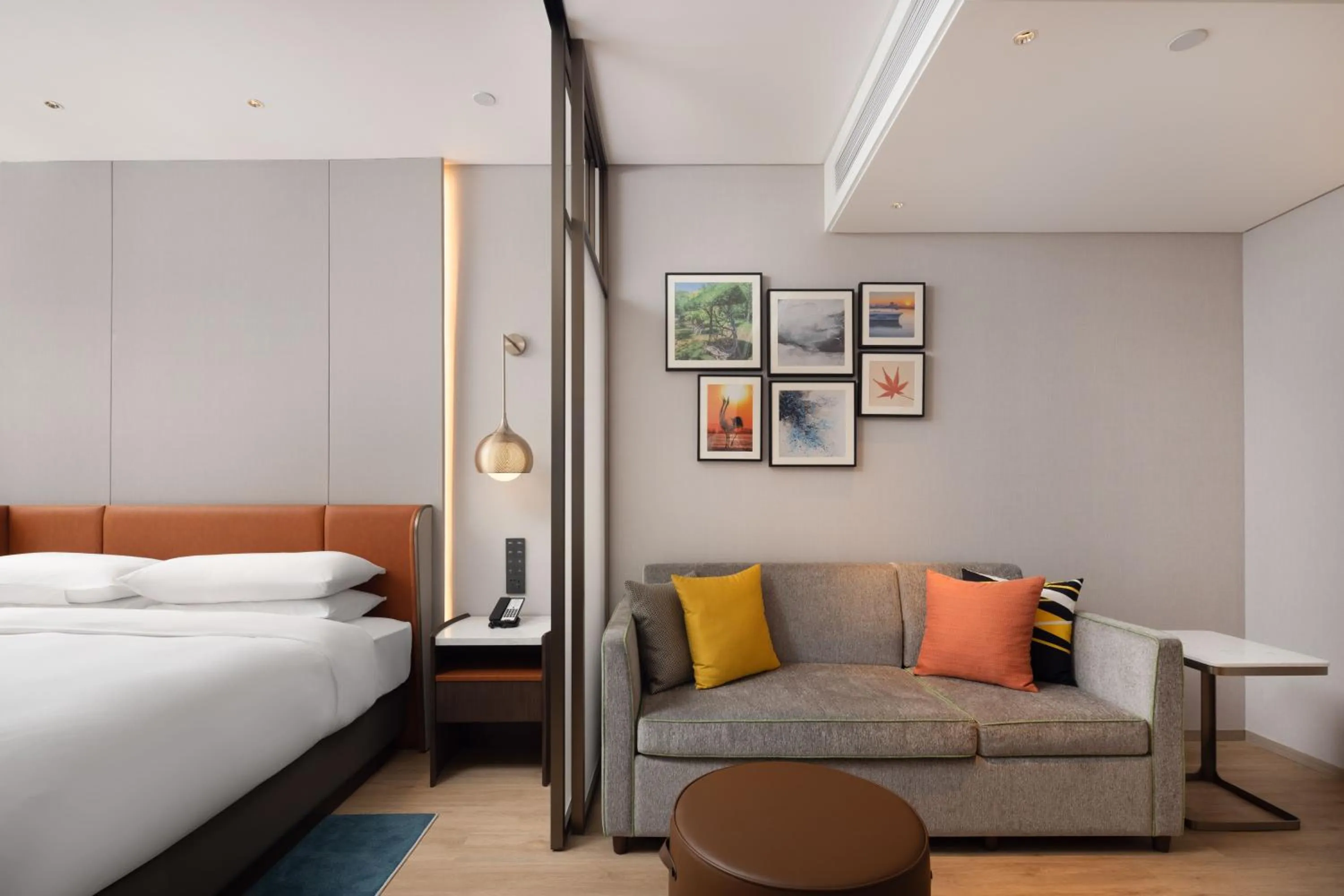 Bed in Home2 Suite by Hilton Binzhou Boxing