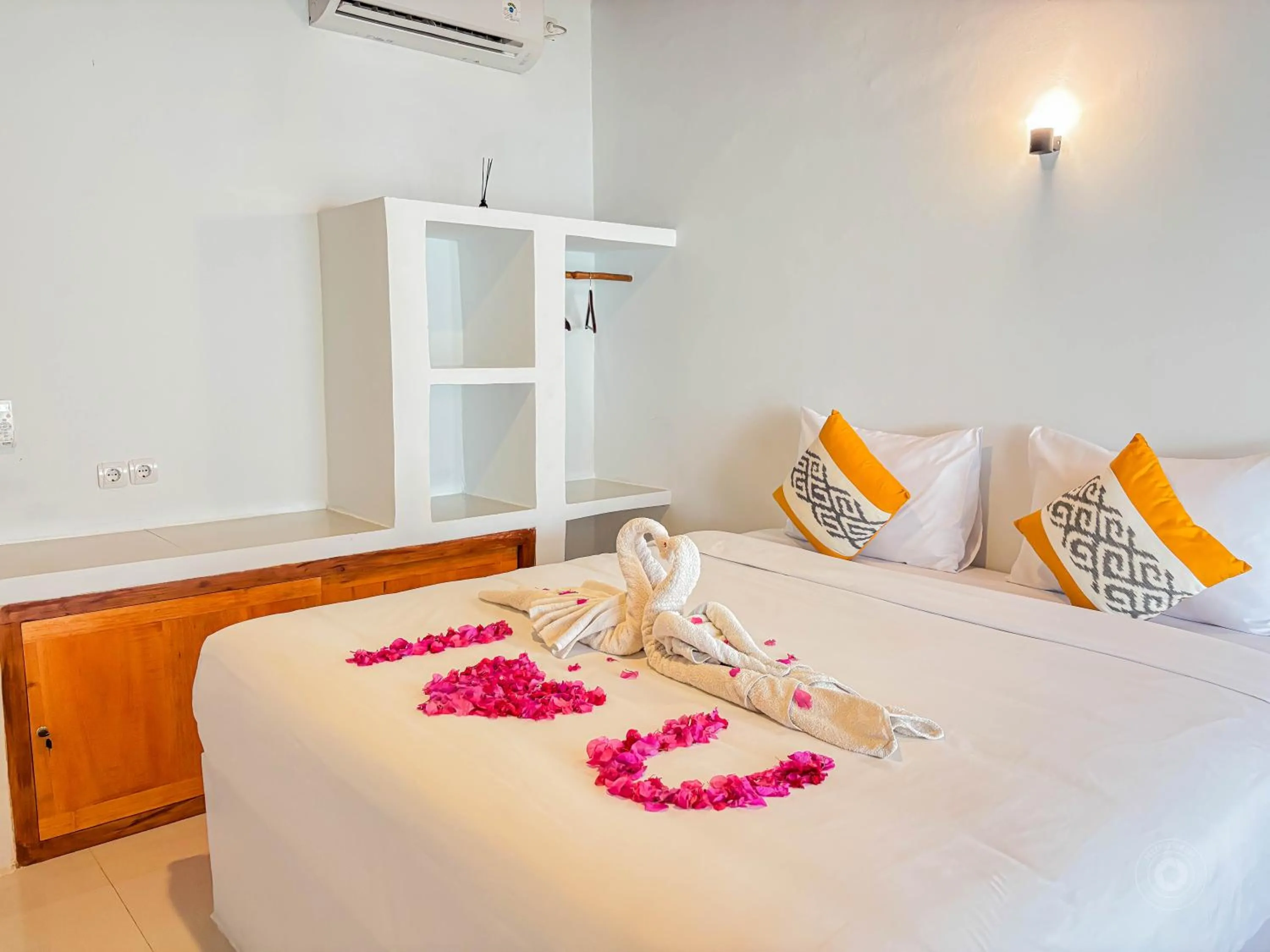Standard Queen Room without Pool in Trytan Gerupuk Homestay