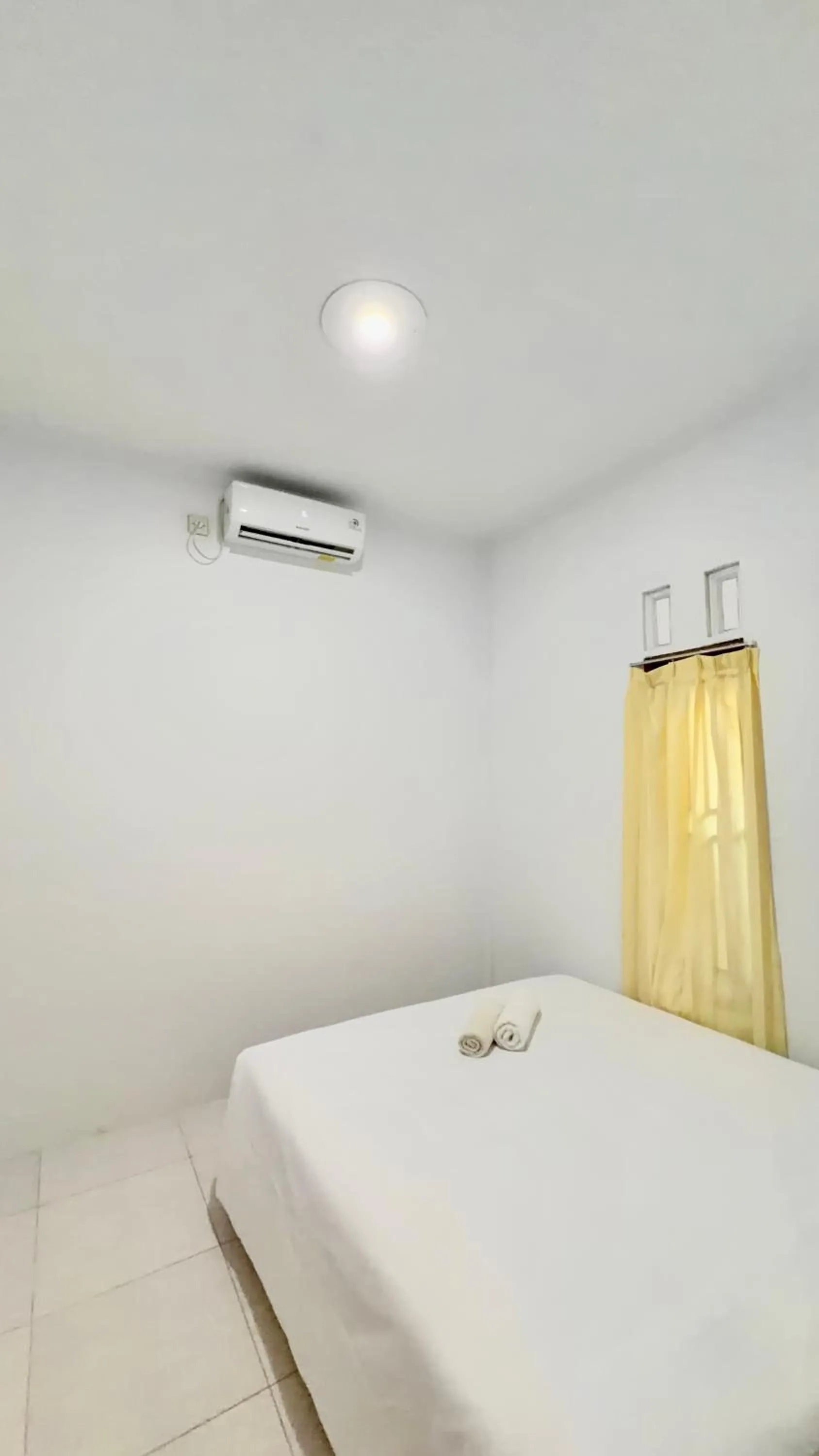 Double Room with Balcony (3 Adults) in Trytan Gerupuk Homestay