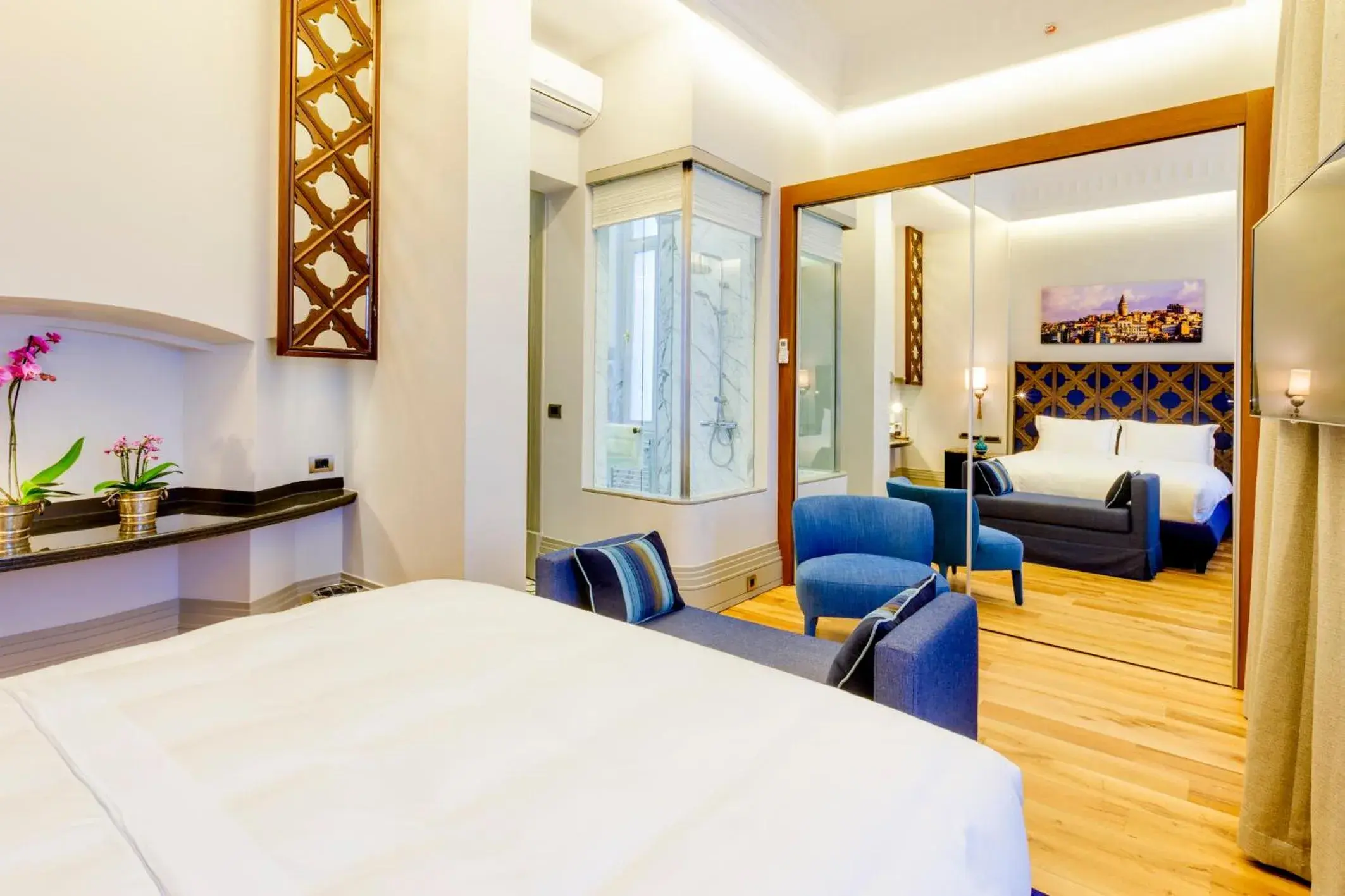 Photo of the whole room, Bed in Ravouna 1906 Bosphorus Istanbul Photo of the whole room, Bed in Ravouna 1906 Bosphorus Istanbul