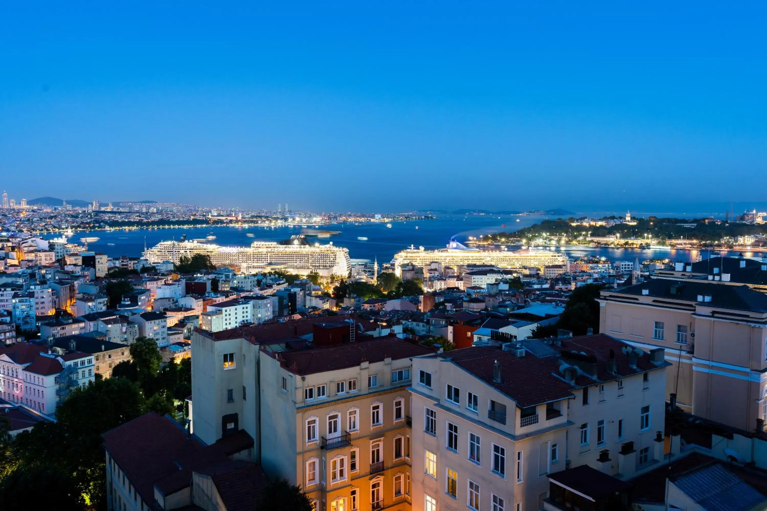 Lounge or bar in Ravouna 1906 Bosphorus Istanbul Lounge or bar in Ravouna 1906 Bosphorus Istanbul